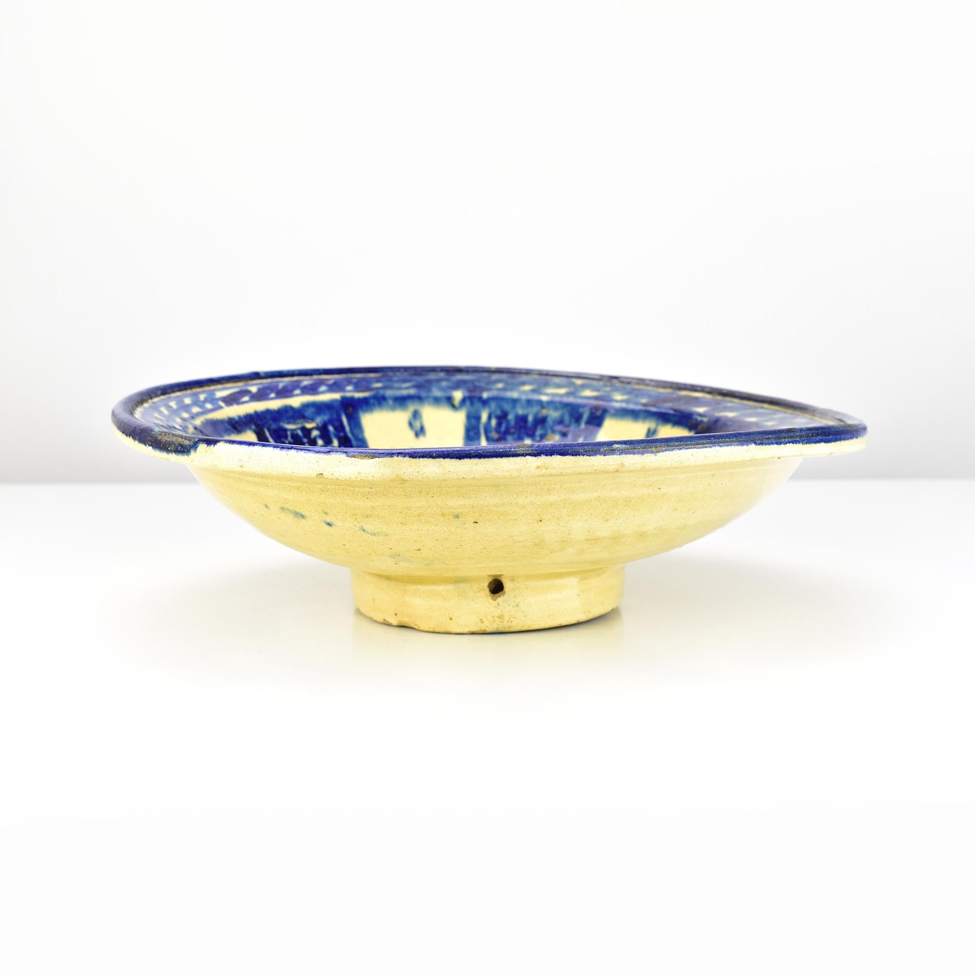 19th Century Moroccan Cobalt Blue Glazed Footed Ceramic Bowl from Fez For Sale 4