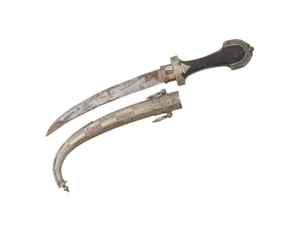 19Th Century Moroccan Silver Gold Berber Jambiya Dagger In Good Condition In Long Island City, NY