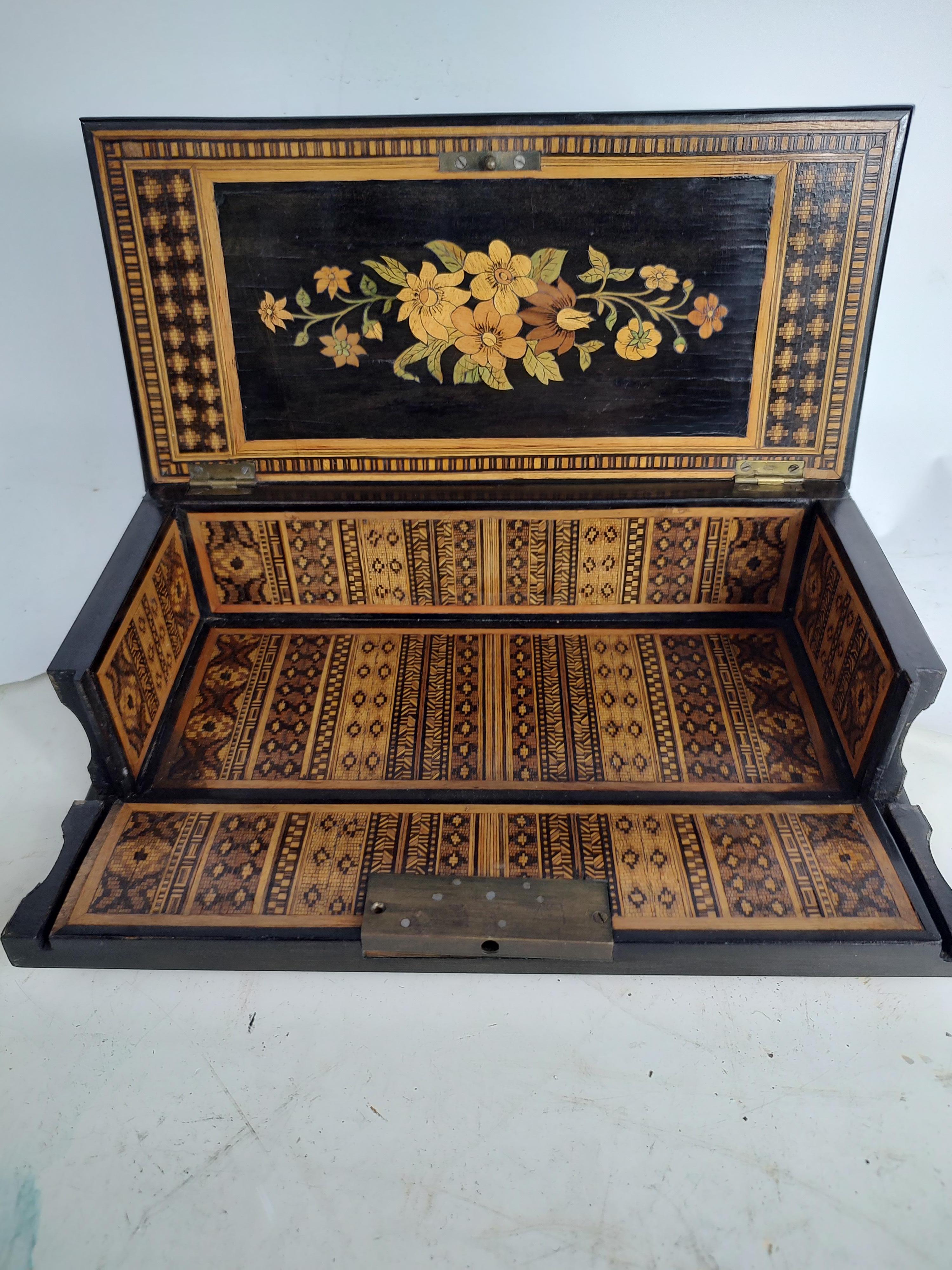 19th Century Mosaic Marquetry Jewelry Box Sorrento Napoli, C1880 For Sale 2