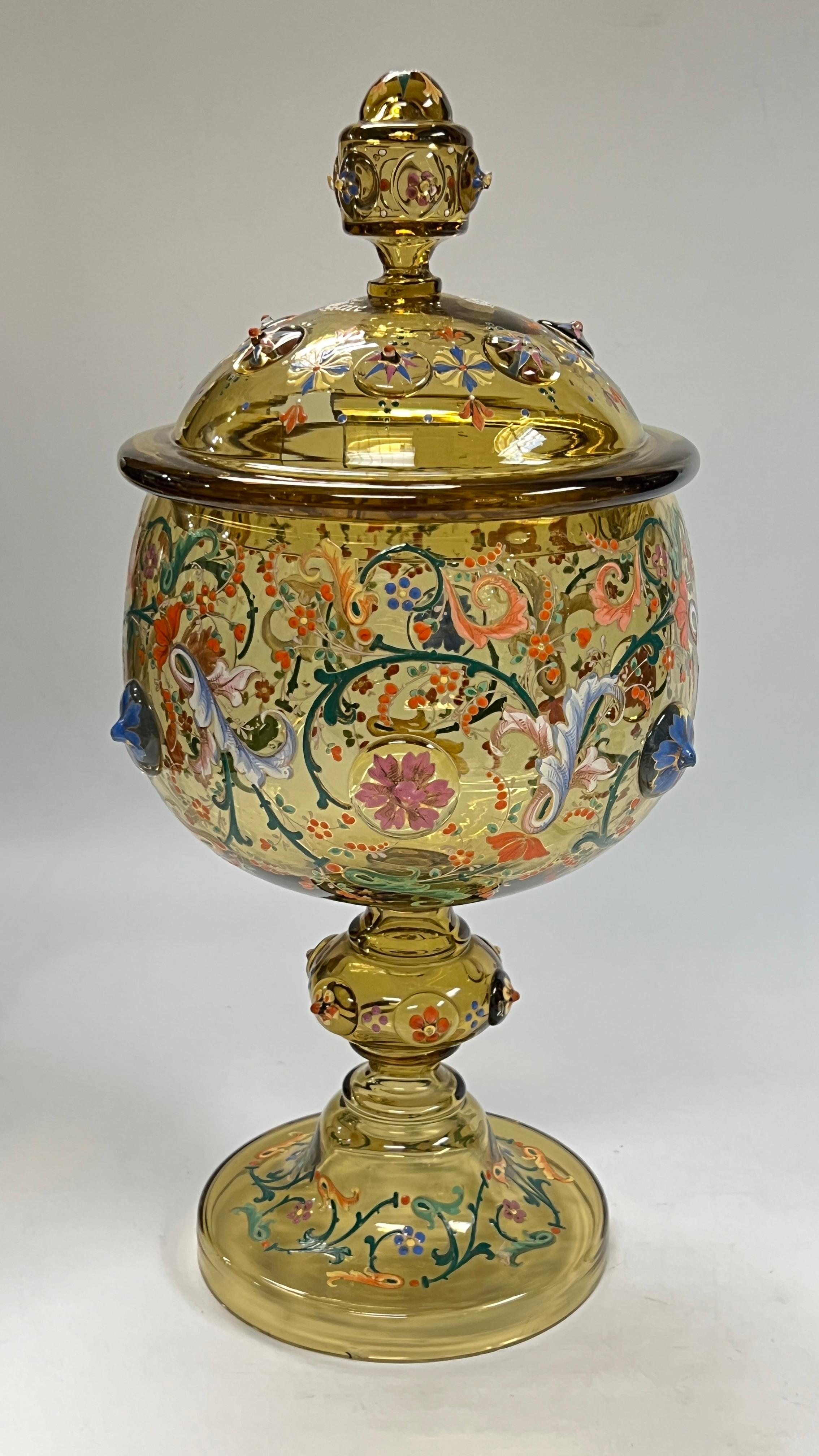 Ensemble de coupes à punch et de gobelets en verre de Moser du 19e siècle en vente 1