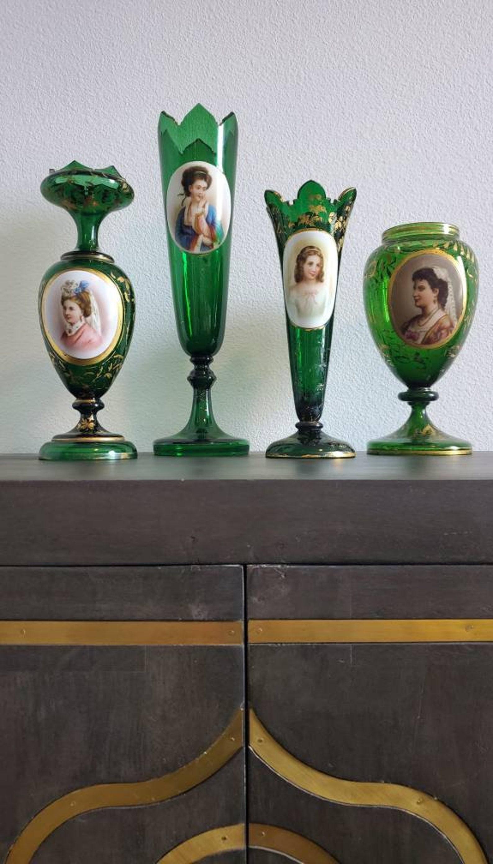 19th Century Bohemian Moser Emerald Glass Portrait Vase 5