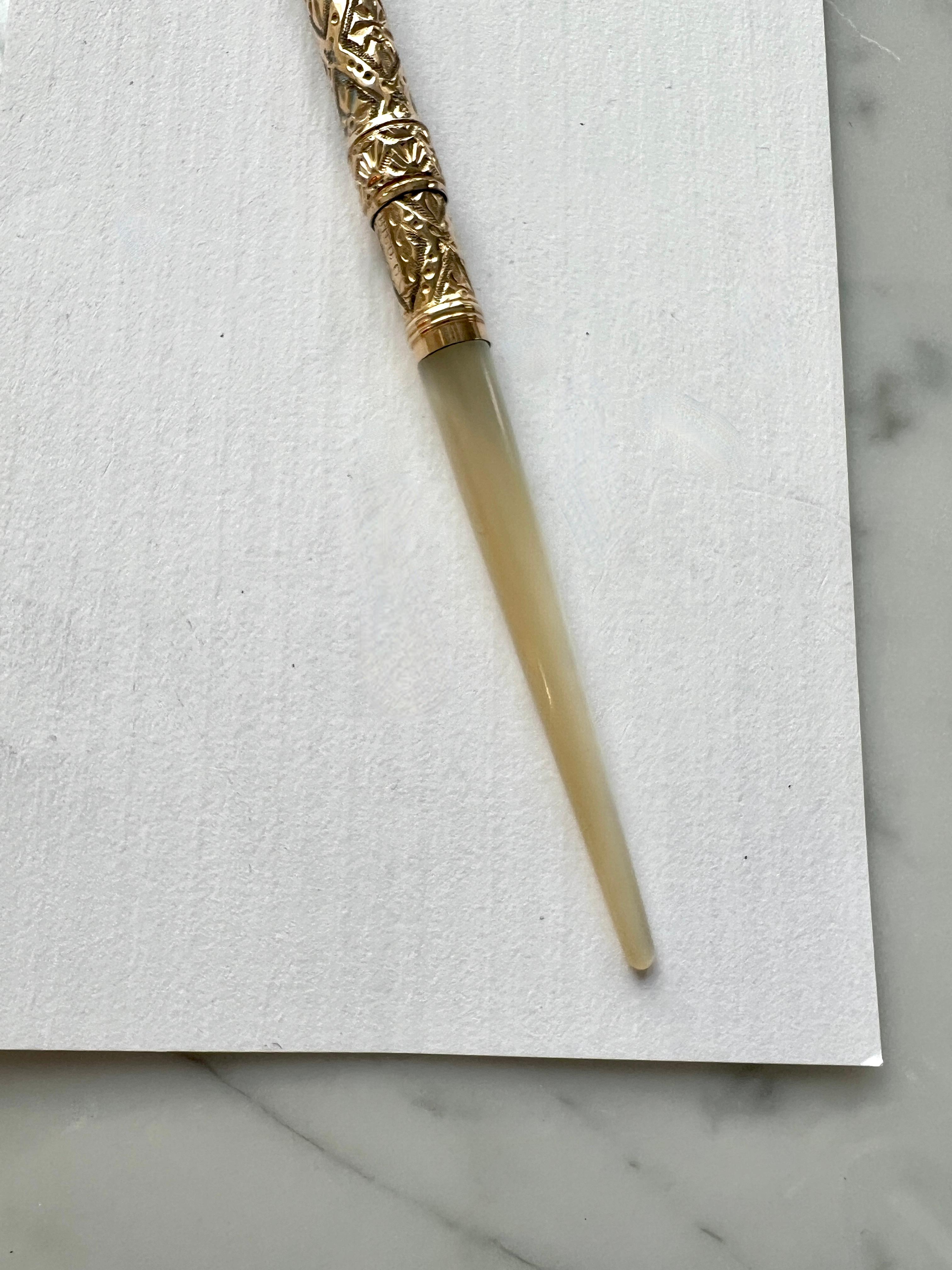 19th Century Mother of Pearl and Gold Filagree Handle Fountain Pen with 14k Tip For Sale 6