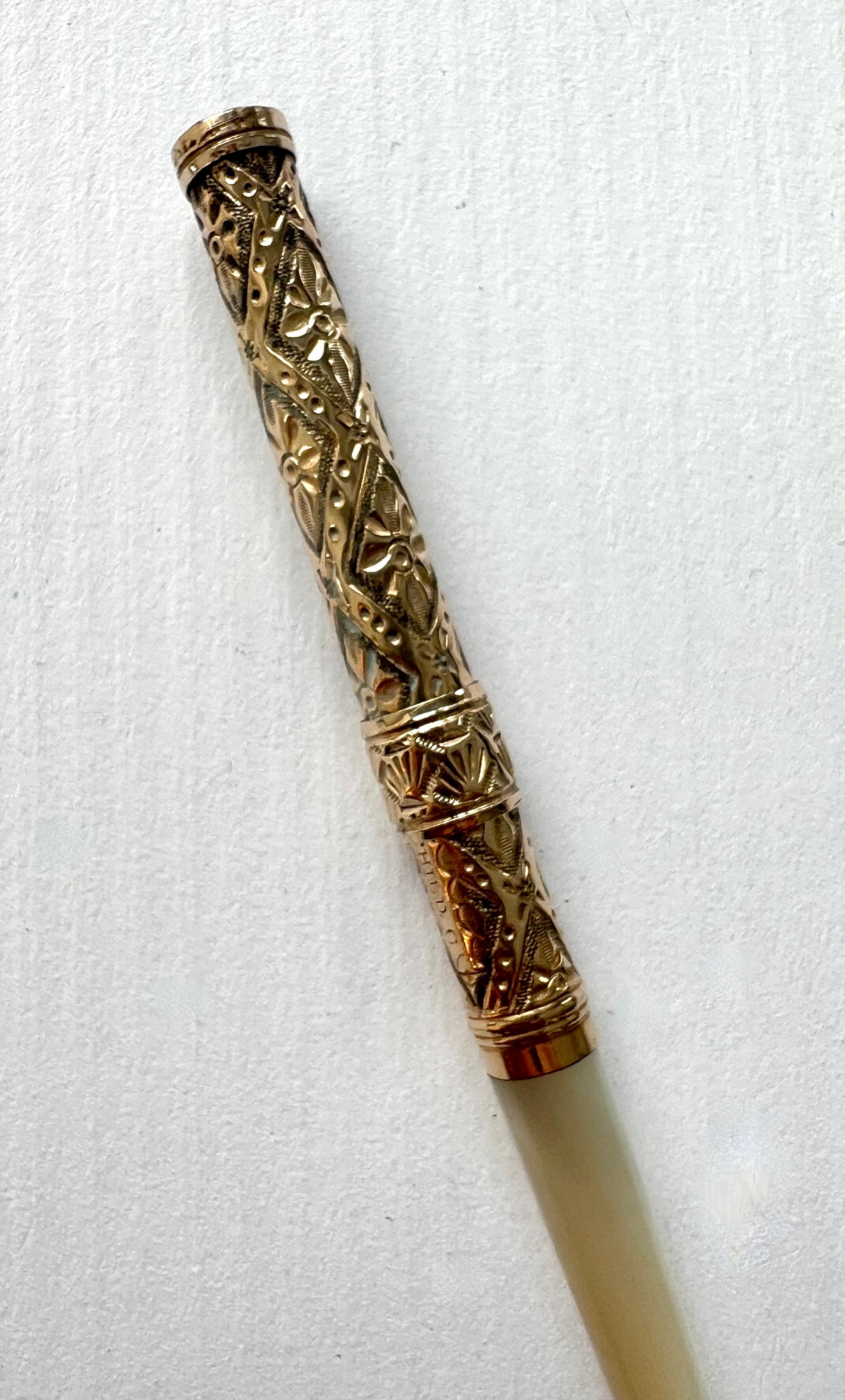 19th Century Mother of Pearl and Gold Filagree Handle Fountain Pen with 14k Tip For Sale 5