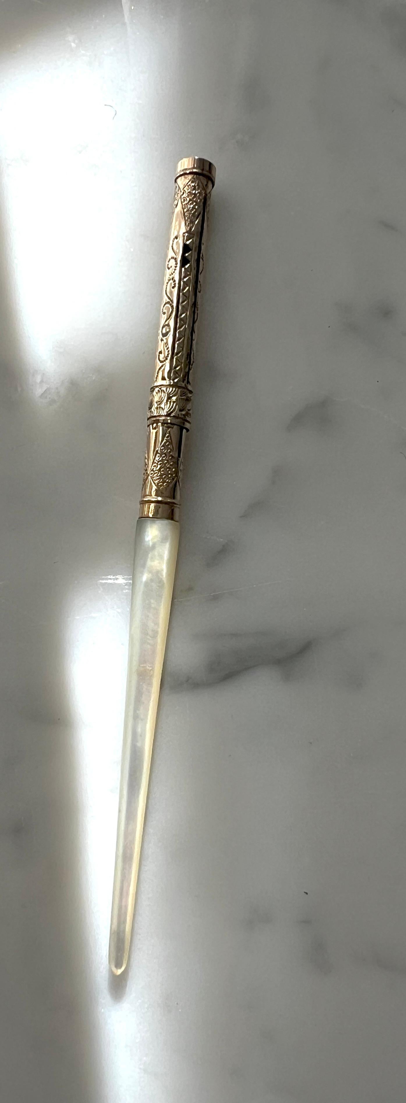 19th Century Mother of Pearl and Gold Handle Fountain Pen with 14k Eversharp Tip For Sale 3