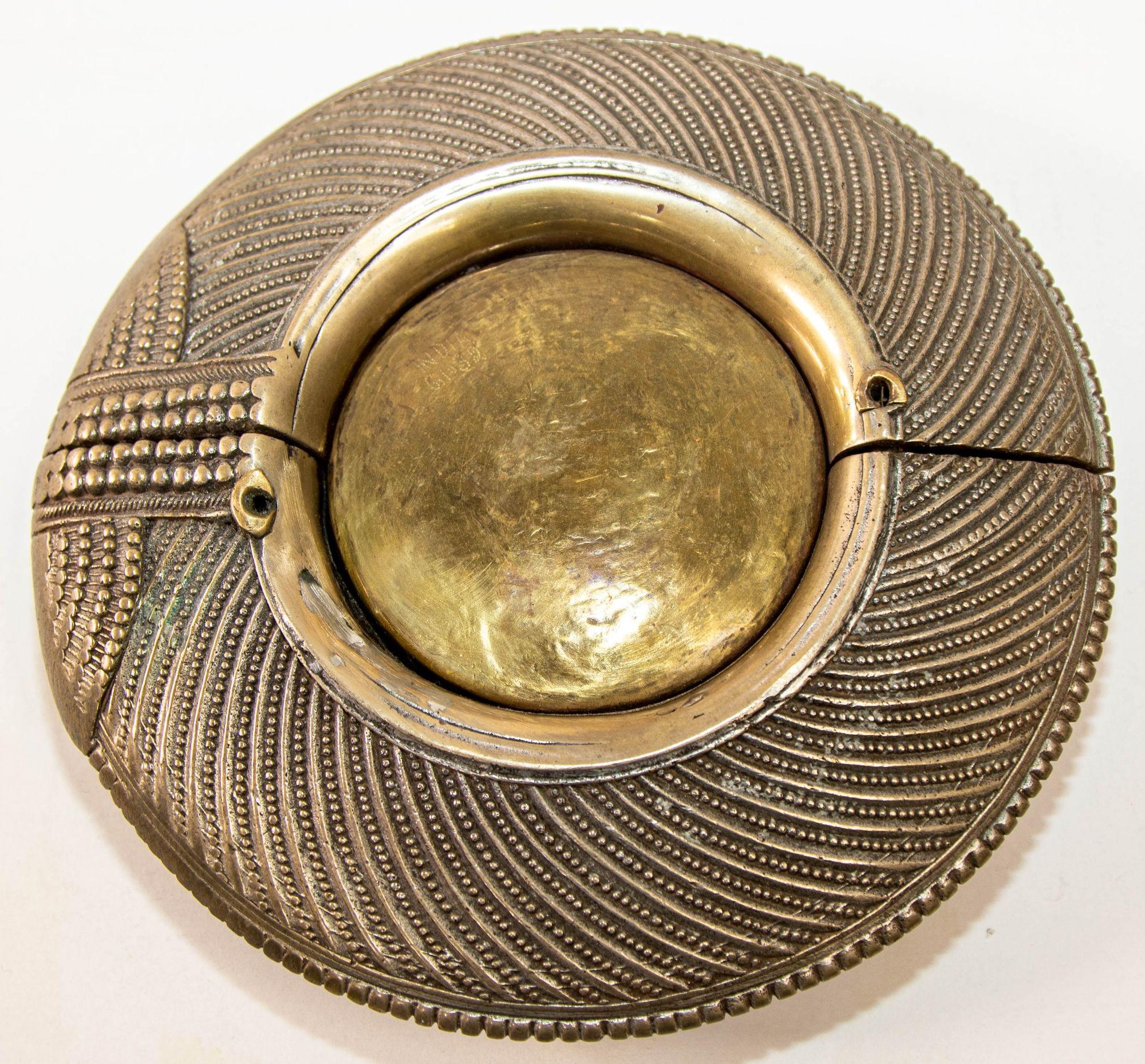 Traditionelles Mughal-Silberarmband im indischen Raj-Stil des 19. Jahrhunderts (Indisch) im Angebot
