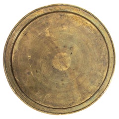 19ème siècle Mughal Indo Persian Fine Antique Brass Round Tray 17 in