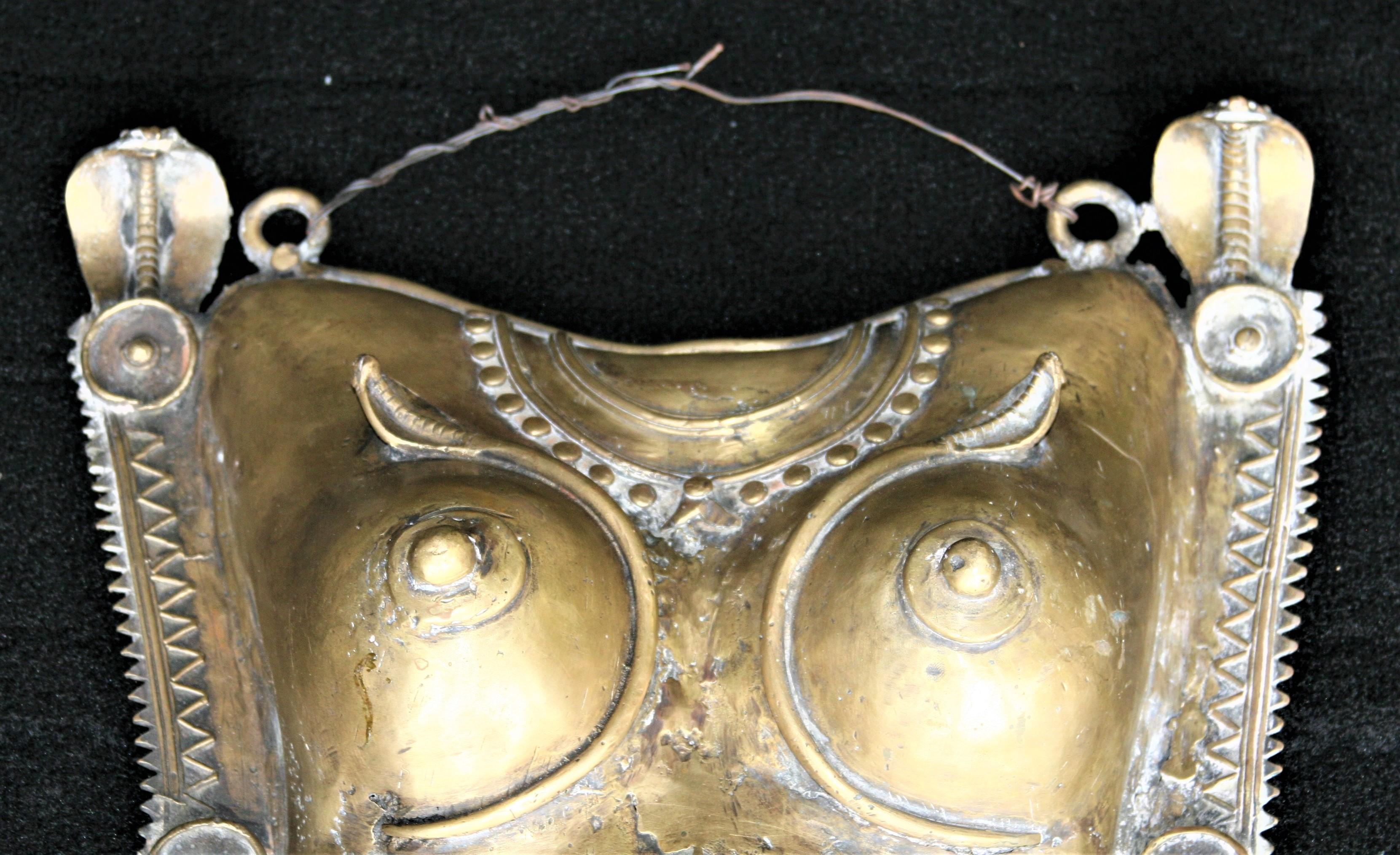 Anglo Raj 19th Century Museum Quality Bronze Bhuta Woman's Body Mask from Karnataka, India For Sale