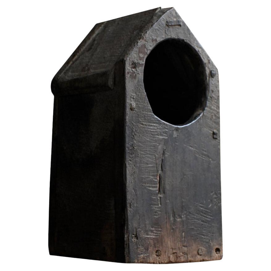 19th Century naïve English folk art bird house form For Sale