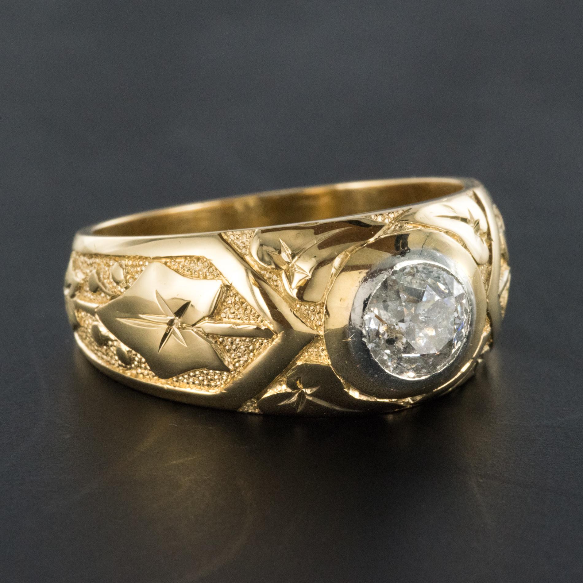 19th Century Napoleon 3 18K Yellow Gold 0, 70 carats Diamond Man Engraved Ring 2