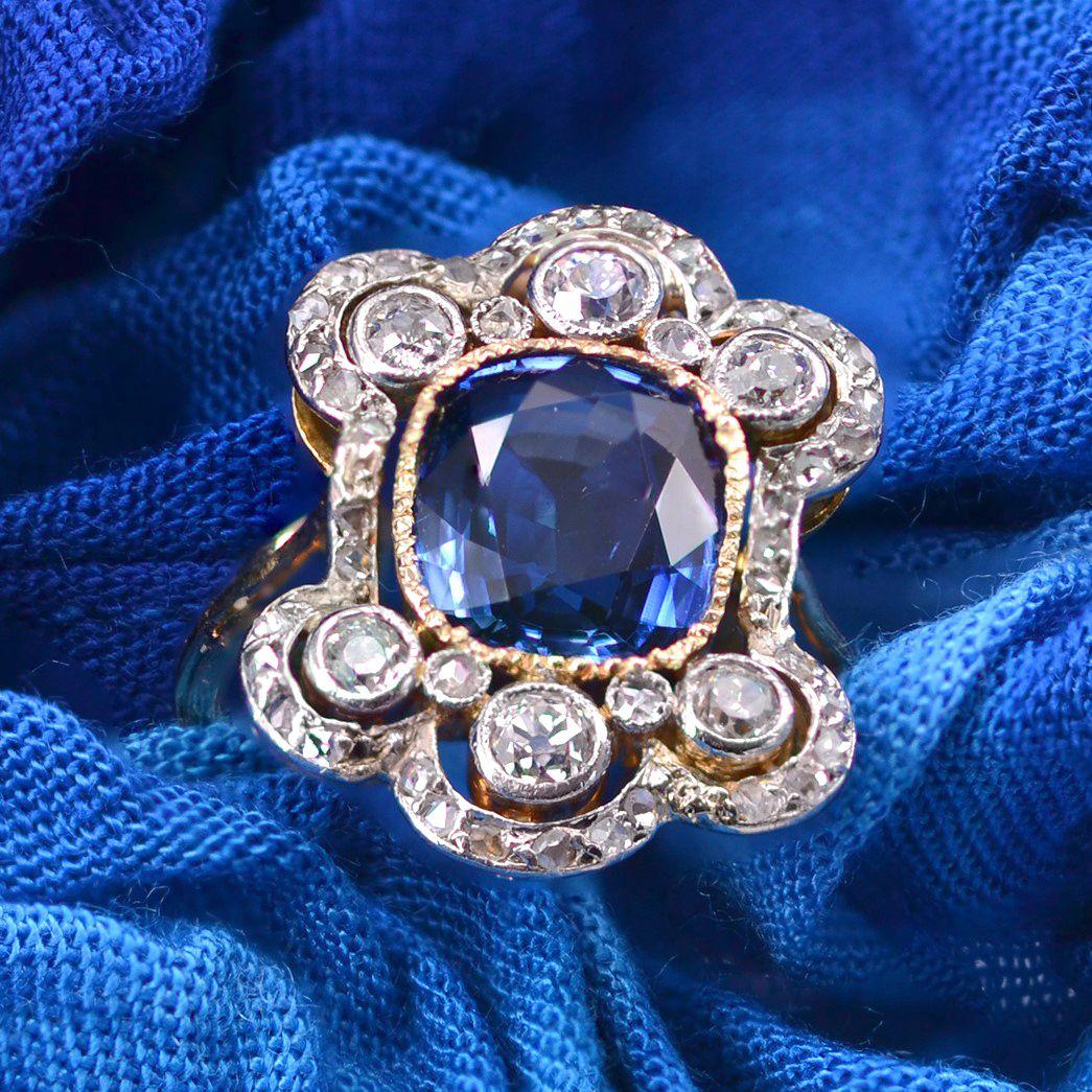 18 Karat Gelbgold Ring mit 3 Saphiren und Diamanten, Napoleon, 19. Jahrhundert im Angebot 7