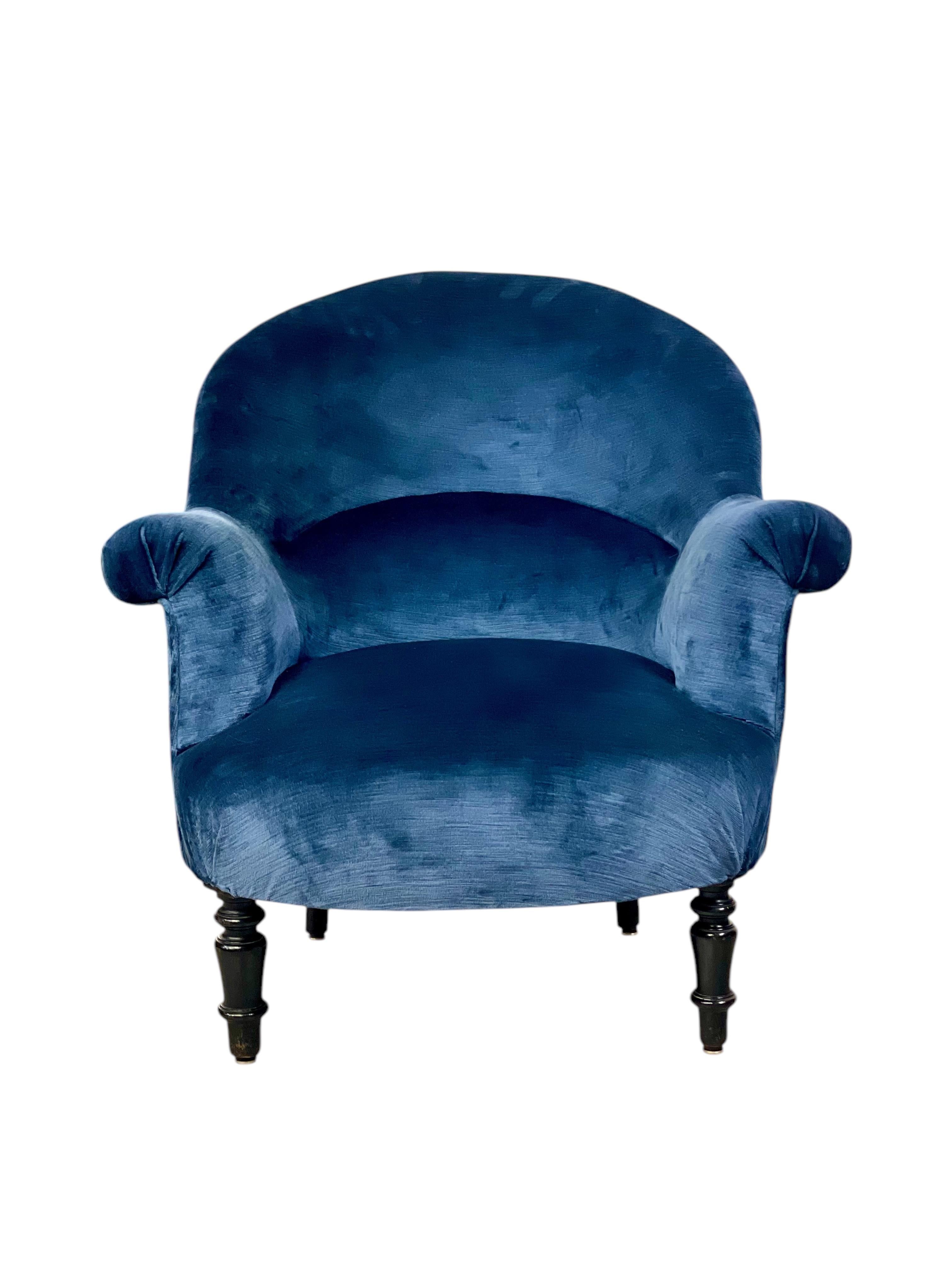 Fauteuil Napoléon III du XIXe siècle en velours bleu profond en vente 3