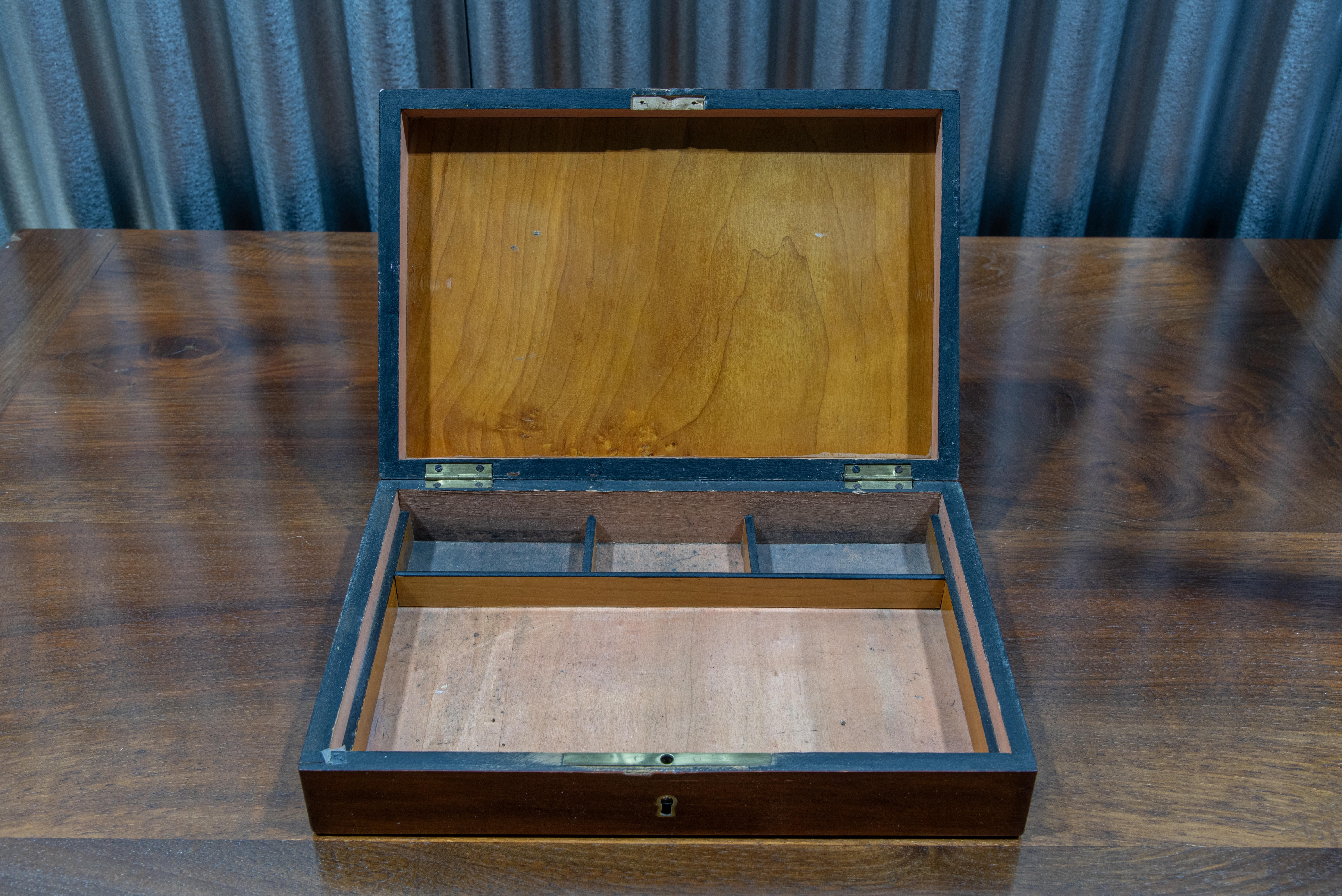 French 19th Century Napoleon III Box For Sale