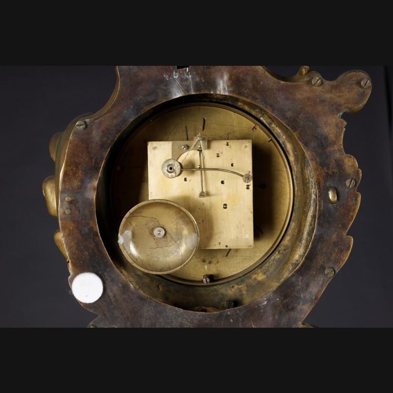 19th Century Napoleon III Bronze French Cartel Clock For Sale 5