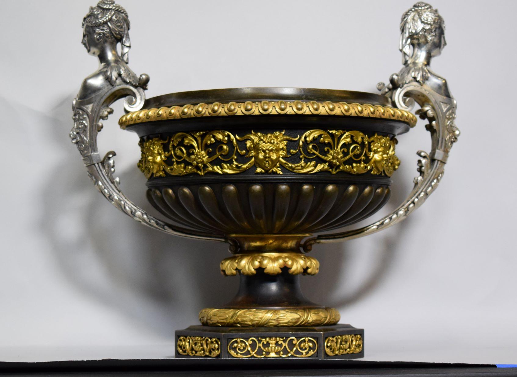 19th Century Napoleon III Bronze Parcel Gilt Urn For Sale 10