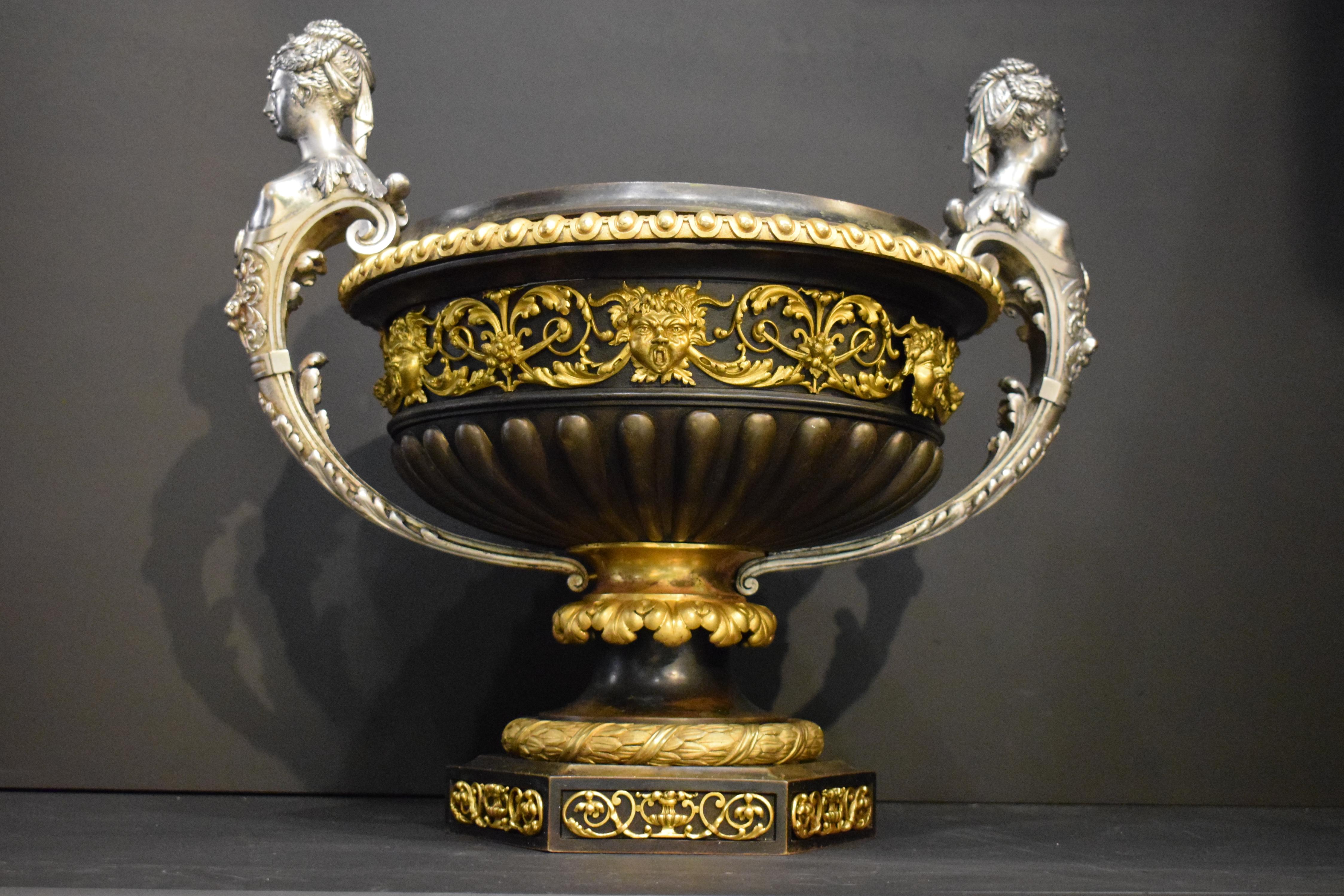 19th Century Napoleon III Bronze Parcel Gilt Urn For Sale 2