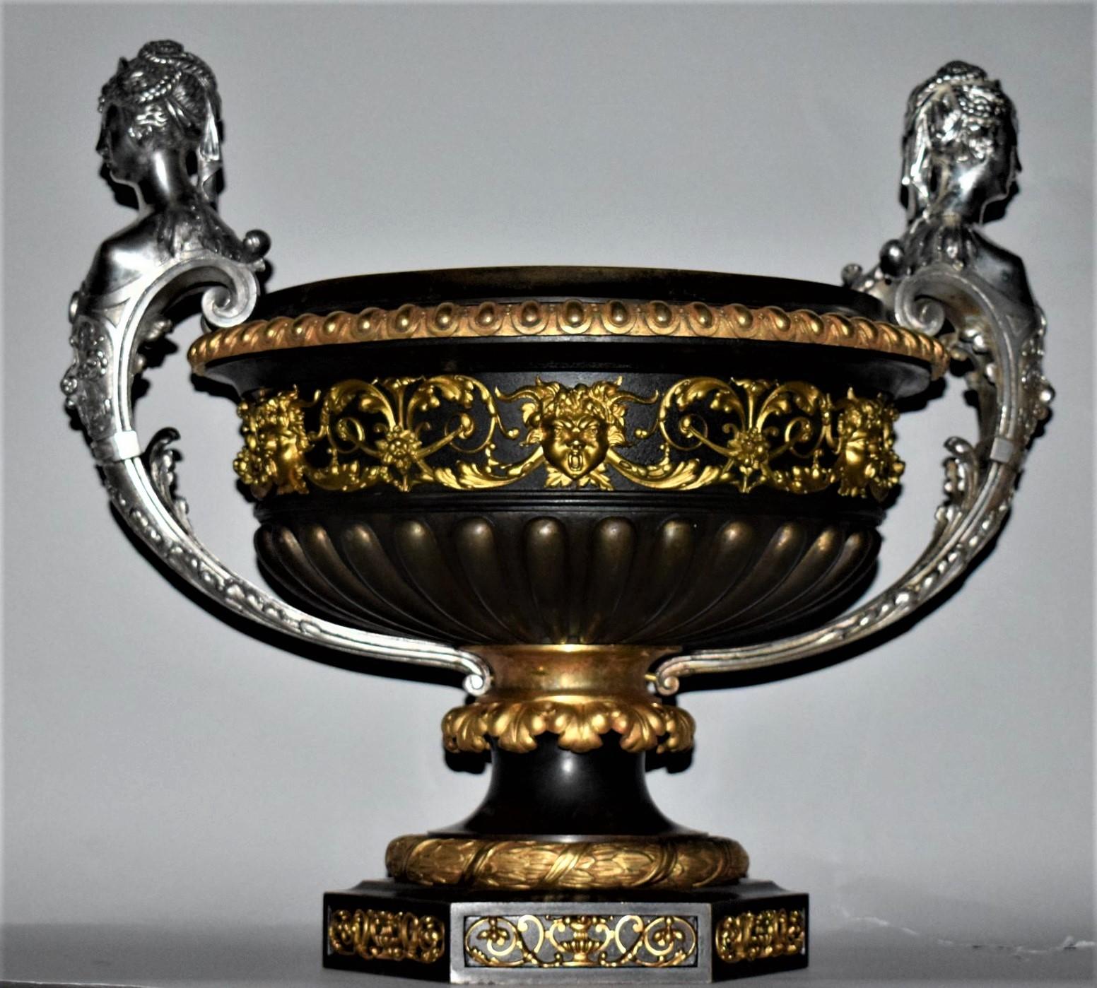 19th Century Napoleon III Bronze Parcel Gilt Urn For Sale 4