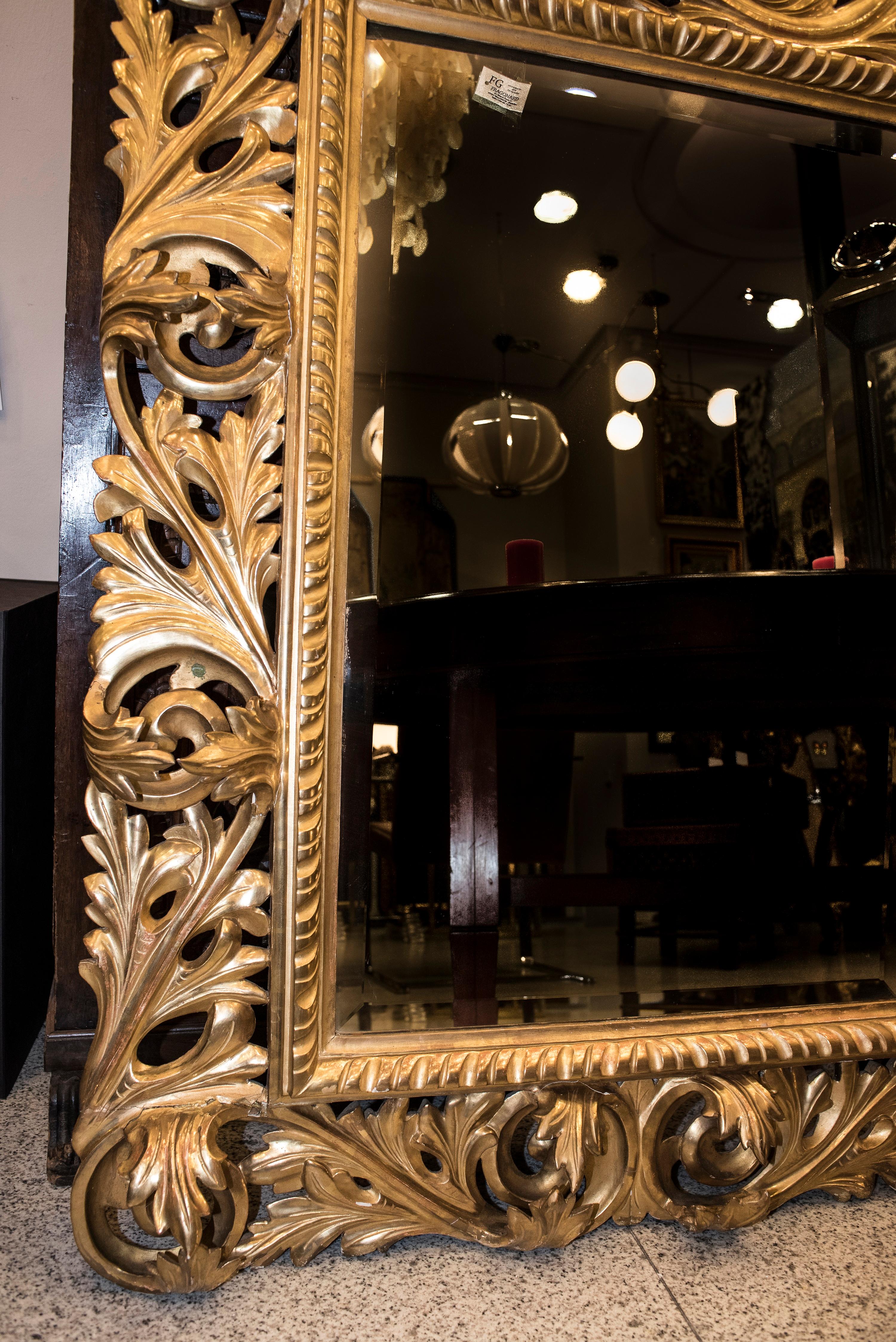 19th Napoleon III Mirror  , Carved and Golden Wood French Mirror, 1880 In Good Condition In Valladolid, ES