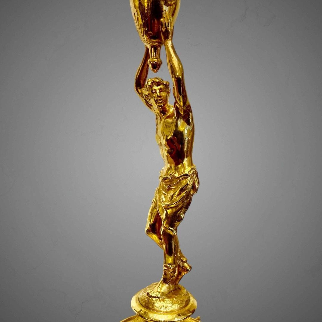 Français Coupe décorative Napoléon III du XIXe siècle en cristal et bronze doré  en vente