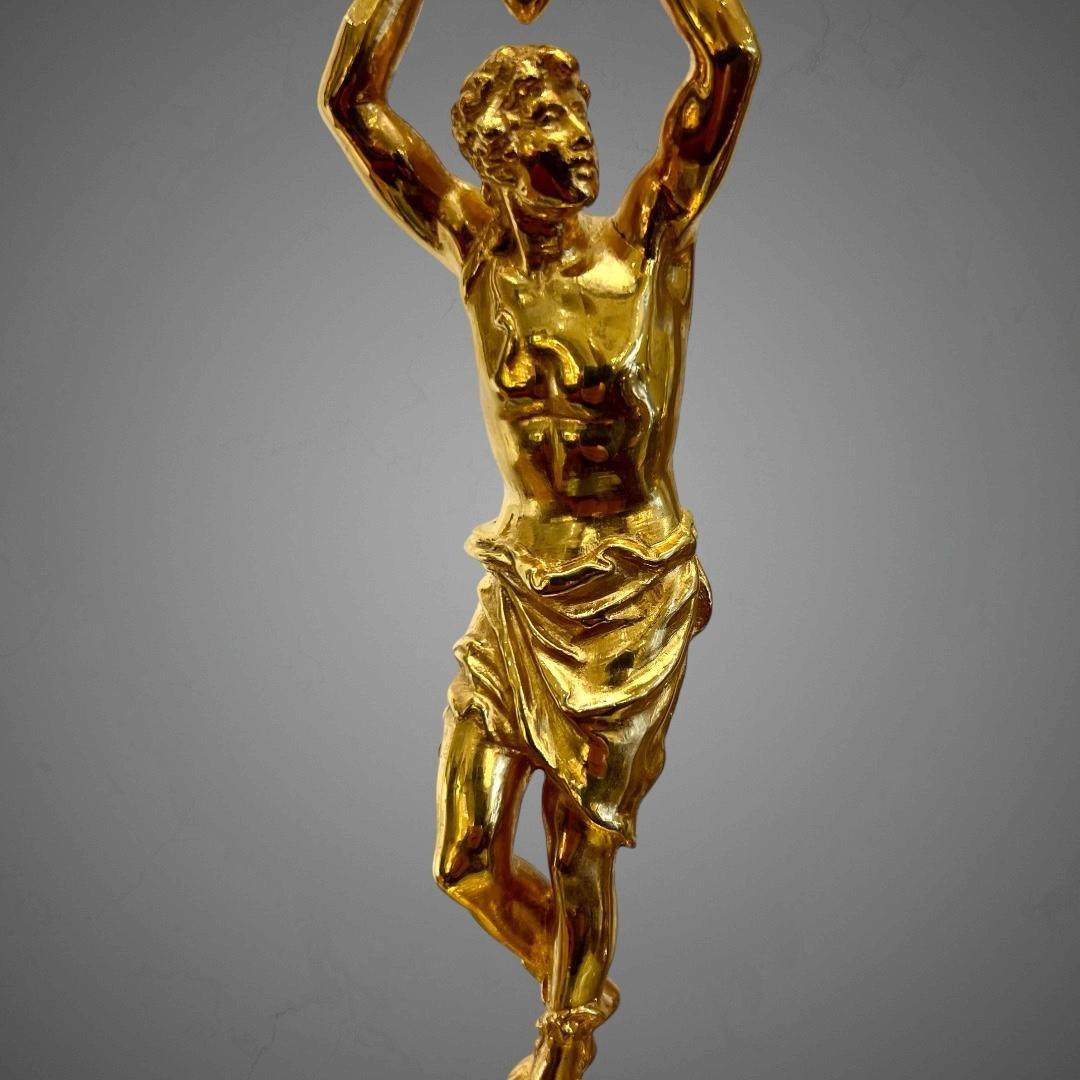 Doré Coupe décorative Napoléon III du XIXe siècle en cristal et bronze doré  en vente