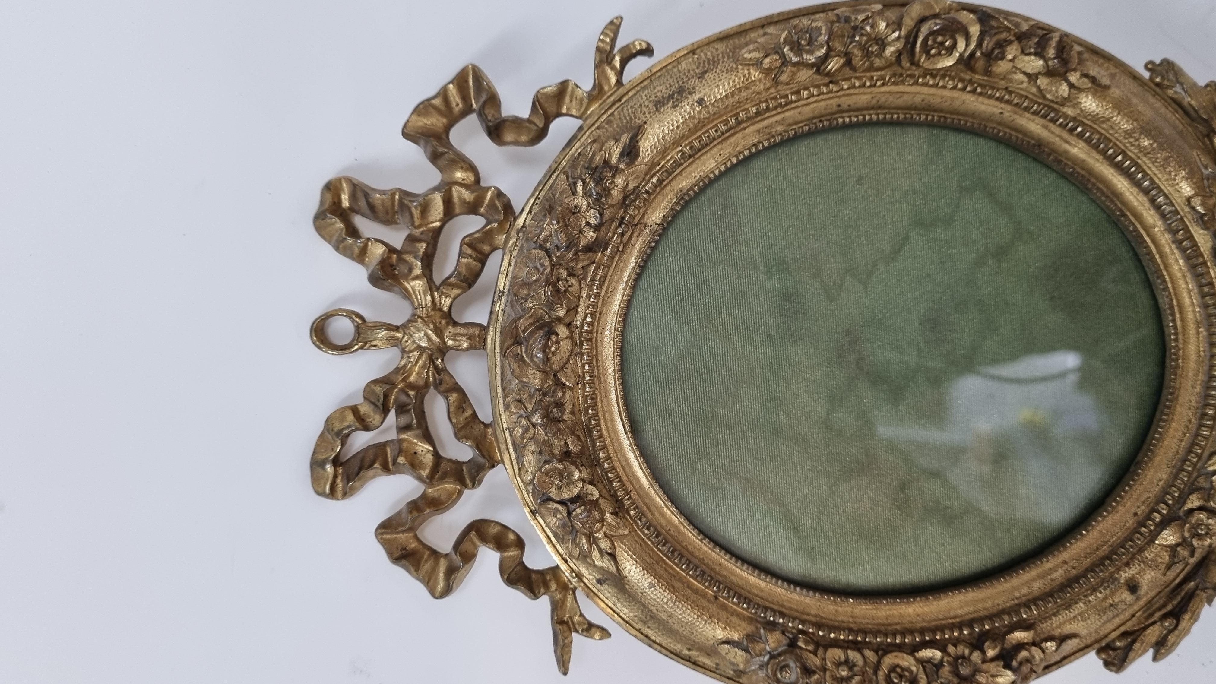 19th Century Napoleon III Frame in Gilded Bronze In Good Condition For Sale In Reggio Emilia, IT