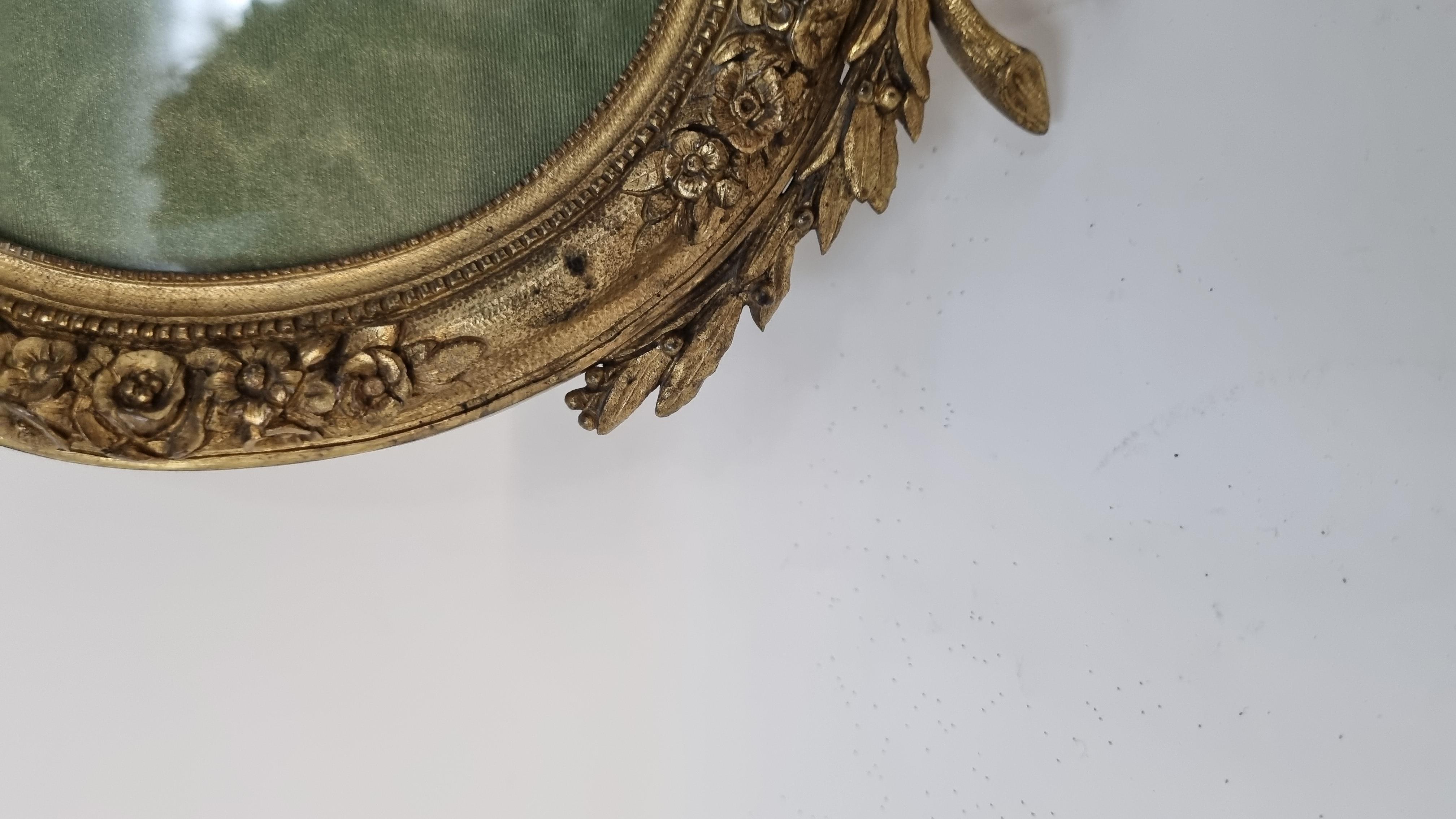 19th Century Napoleon III Frame in Gilded Bronze For Sale 3
