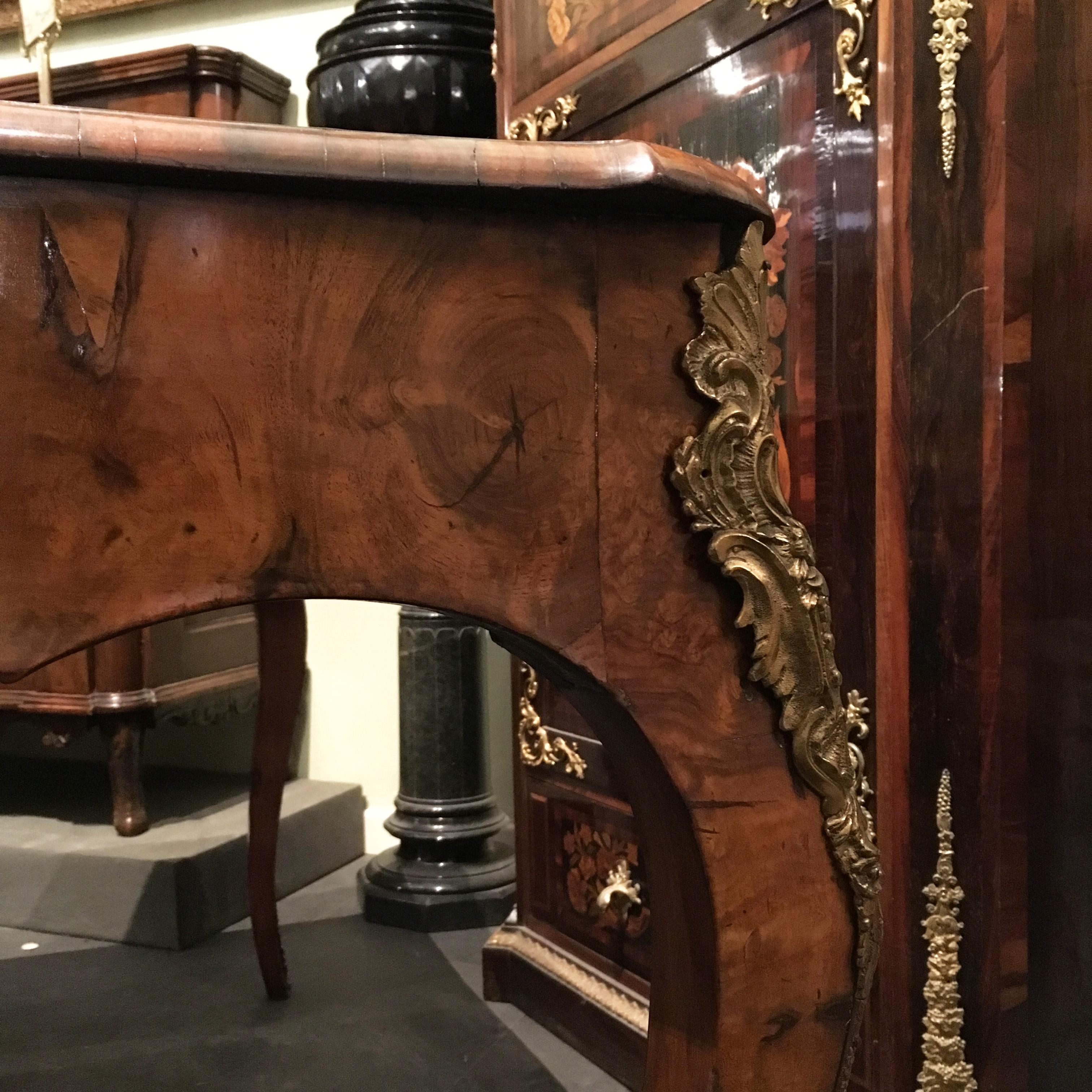 19th Century Napoleon III French Palisander, Rosewood and Walnut Writing Desk For Sale 10