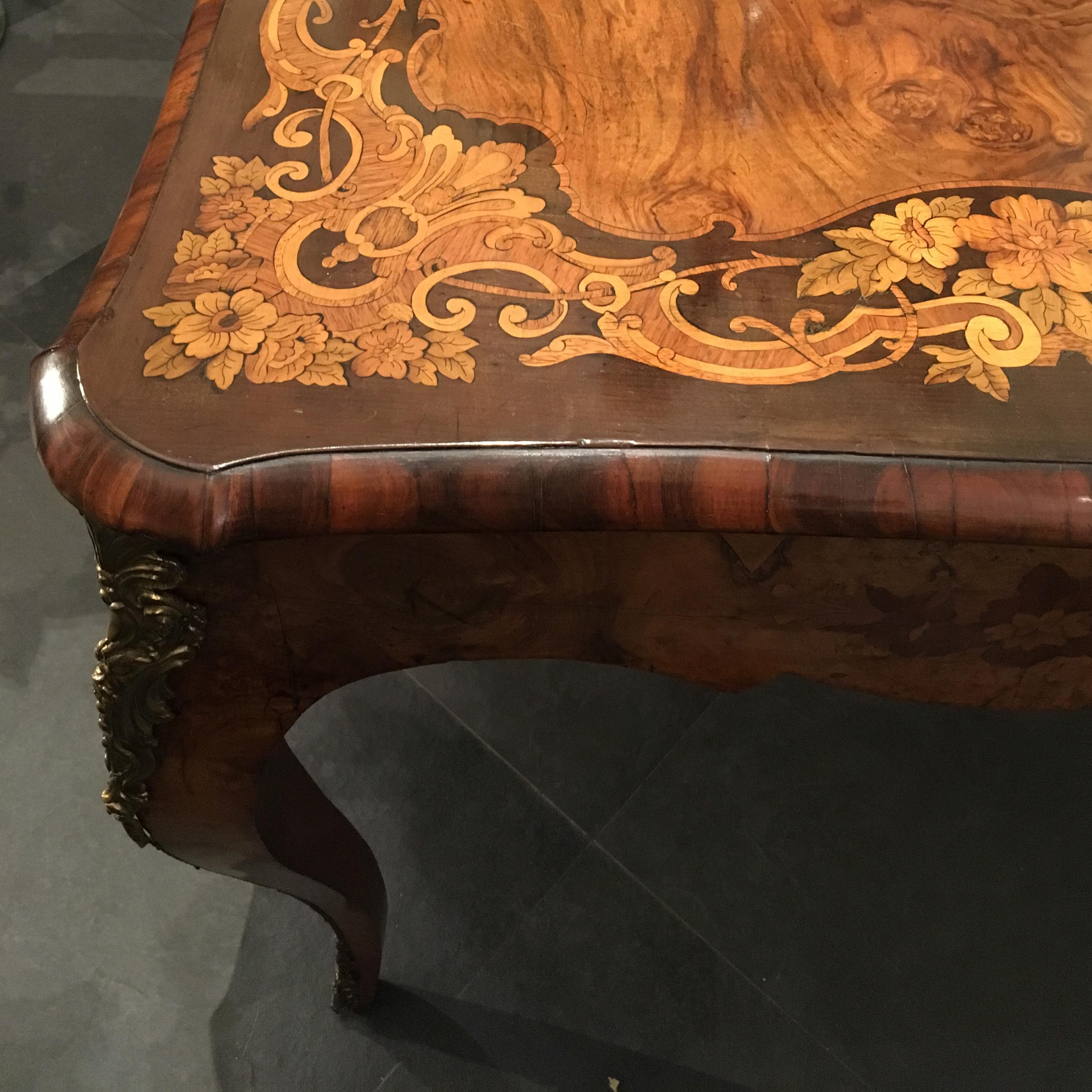 19th Century Napoleon III French Palisander, Rosewood and Walnut Writing Desk For Sale 3