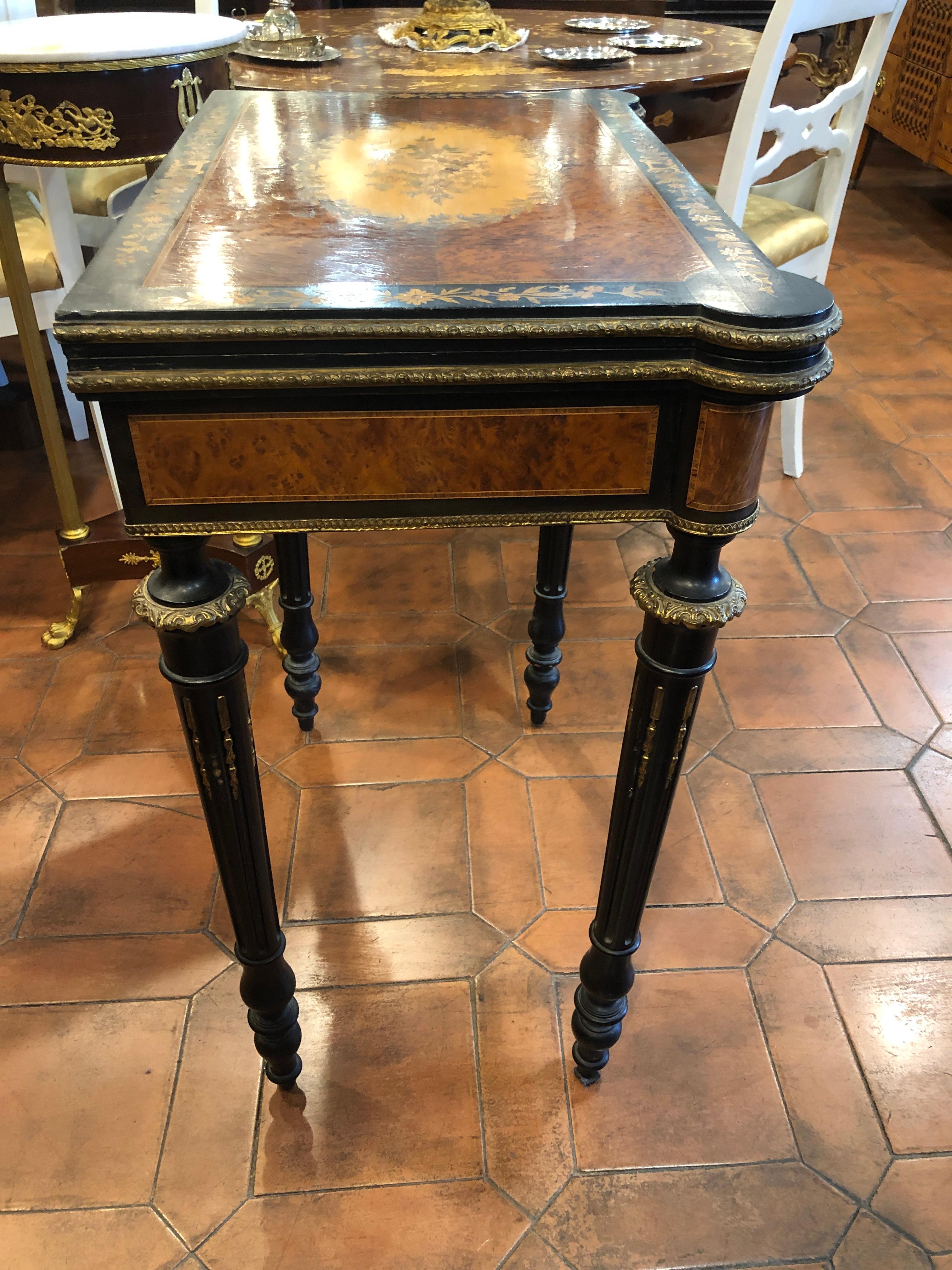 19th Century Napoleon III French Thuya Marquetry Card Table, 1860s In Good Condition In Roma, RM