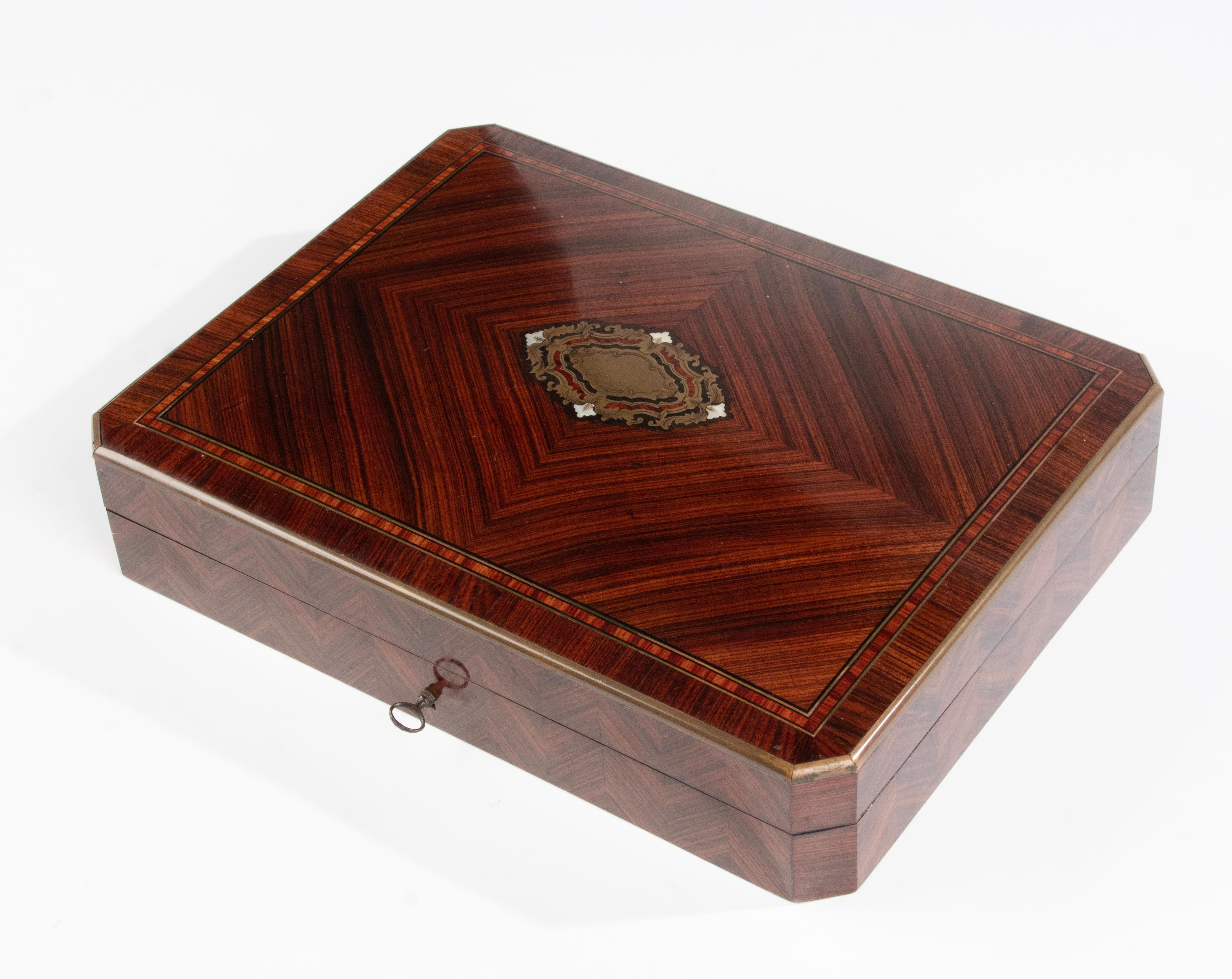 19th Century Napoleon III Game Box with Burl Wood and Brass For Sale 2