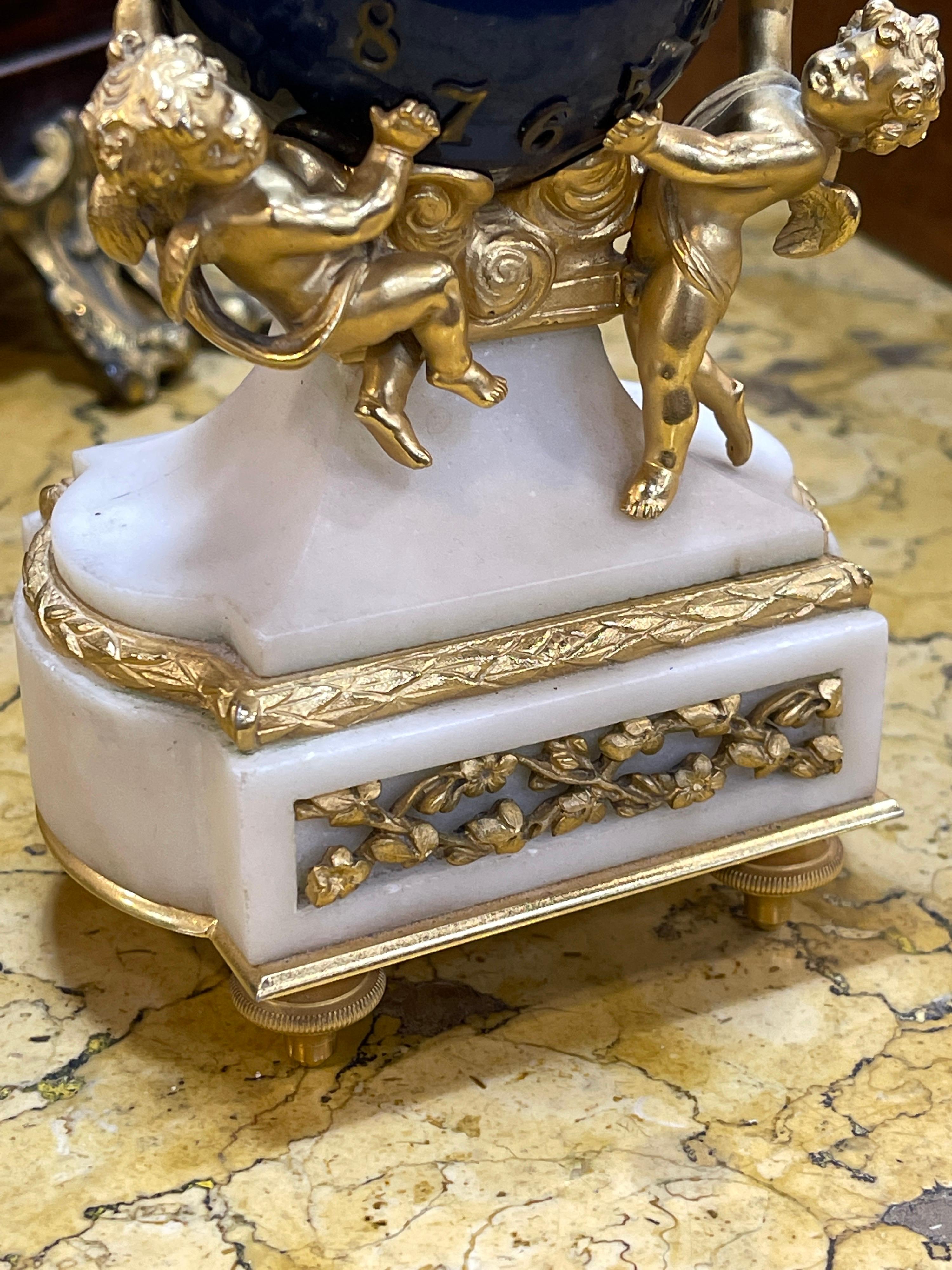 19th Century Napoleon III Gilt Bronze Marble Table Clock, 1890s In Good Condition In Roma, RM