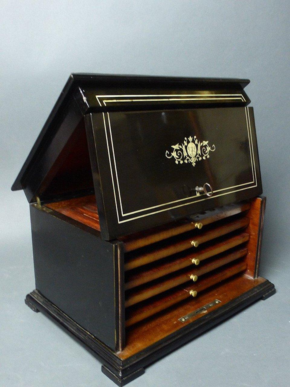 Boîte à cigares Napoléon III Guillaume Diehl du 19ème siècle en vente 3