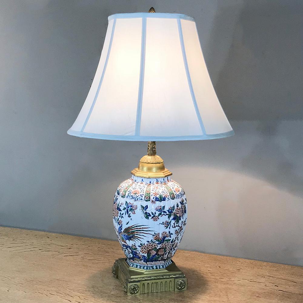 19th Century Napoleon III Hand Painted Faience & Bronze Converted Oil Lamp For Sale 3
