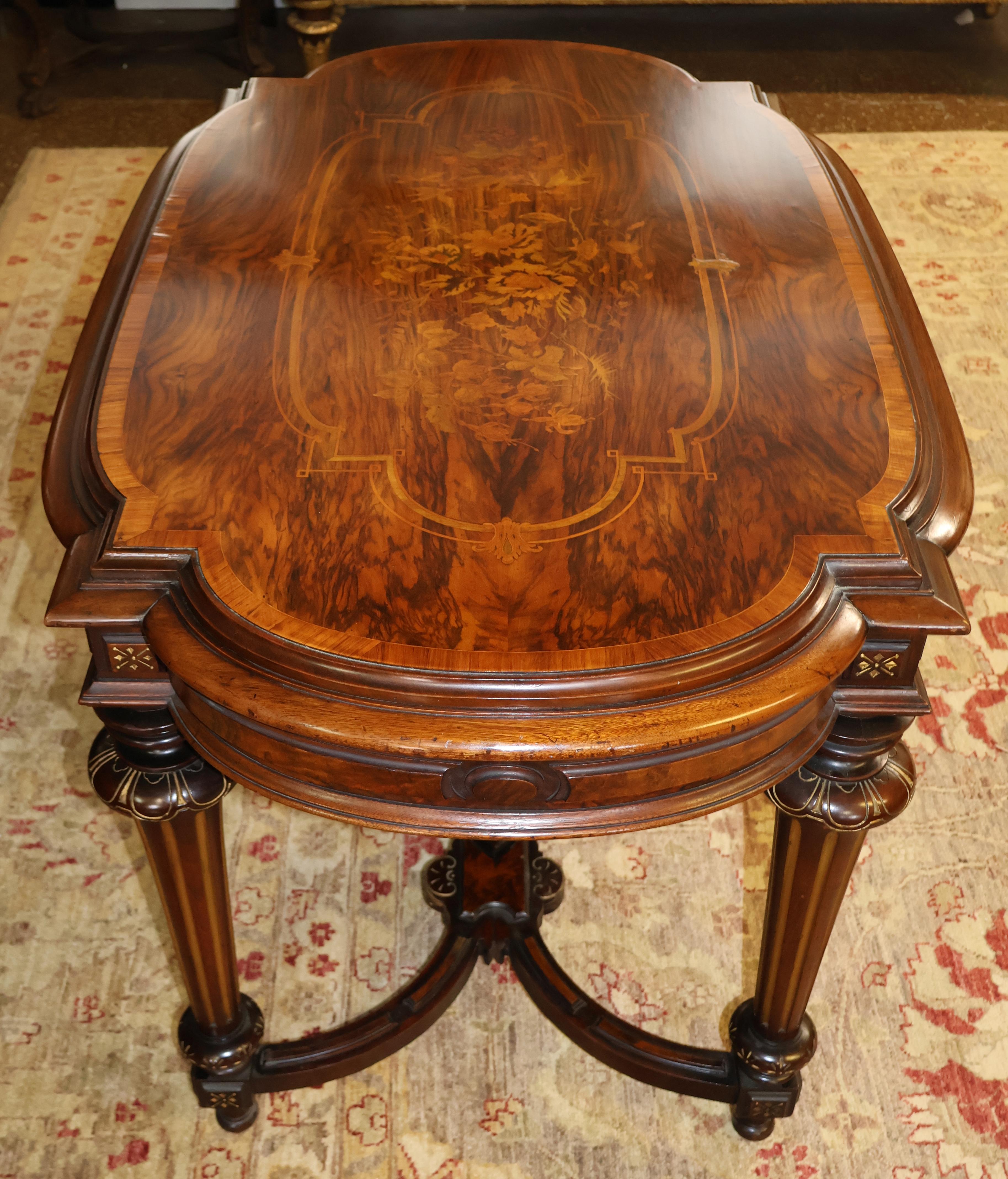 19th Century Napoleon III Inlaid Rosewood Occasional Center Entry Table For Sale 6