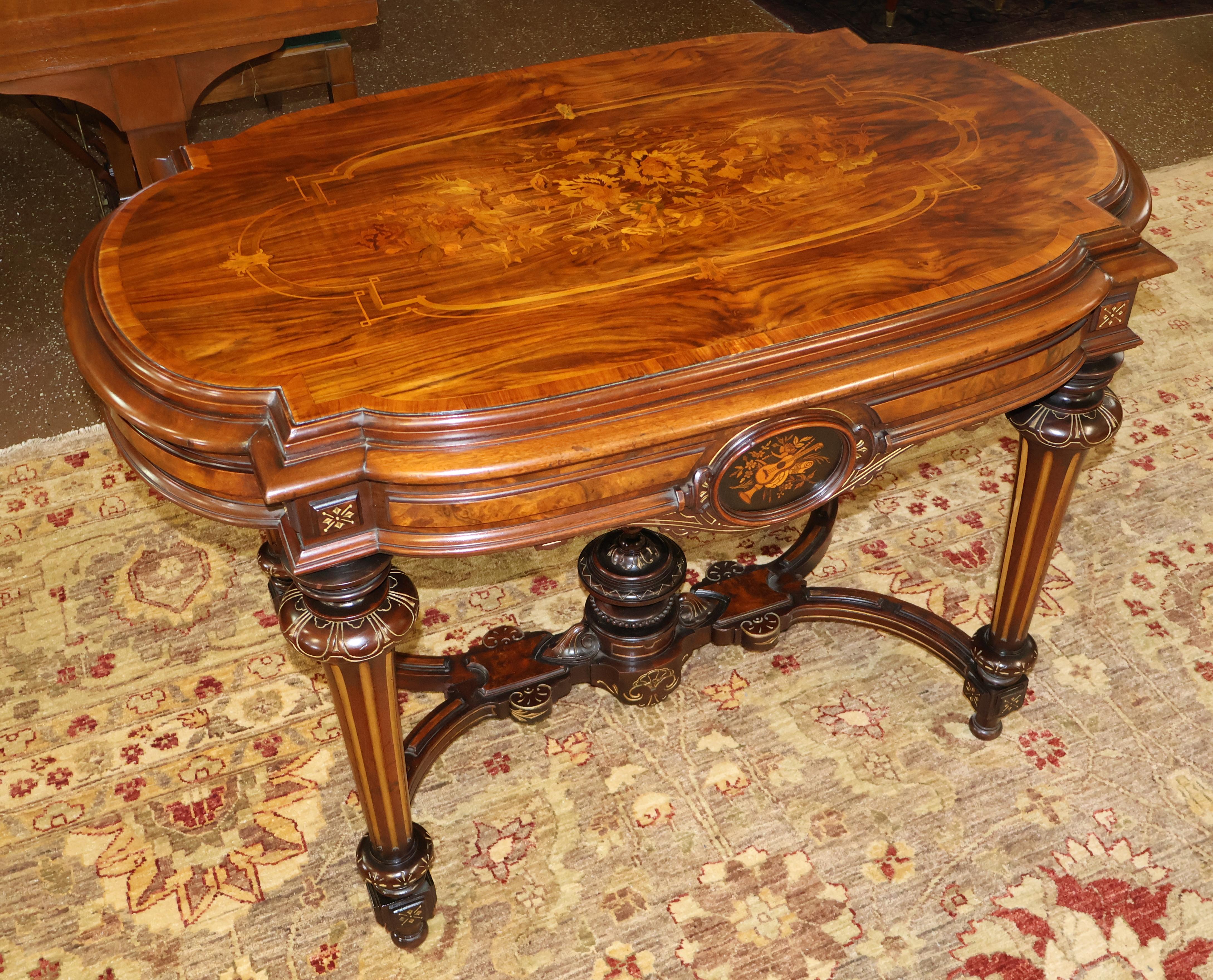 19th Century Napoleon III Inlaid Rosewood Occasional Center Entry Table For Sale 10