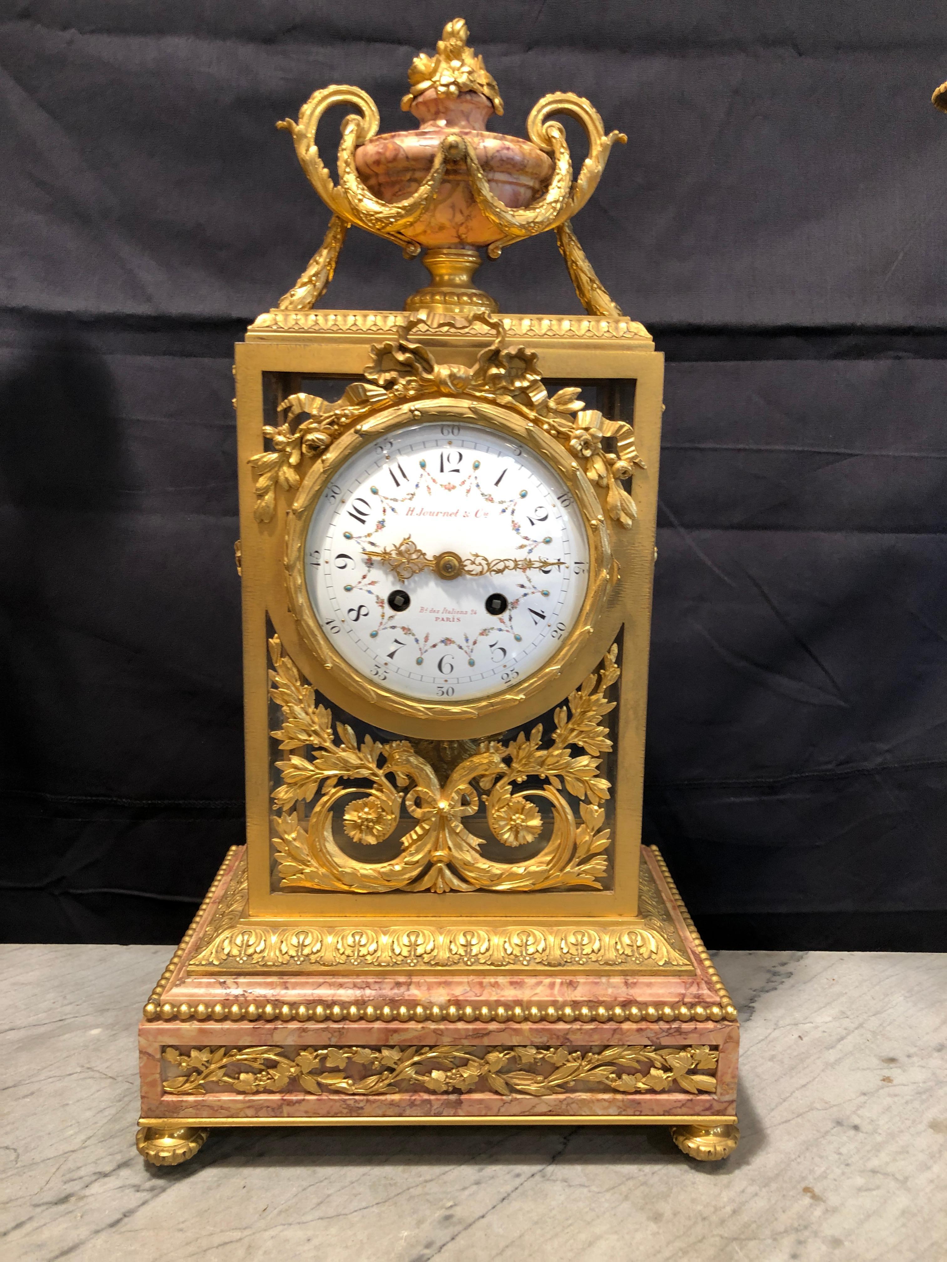 Fantastic example of France mantel clock, superb quality of chisel and fusion of bronzes, marble with incredible veins ... H. Journet & Cie B_d des Italiens 24, Paris. Clock with pendulum in sight, the bronze is placed on a bronze weave that lets