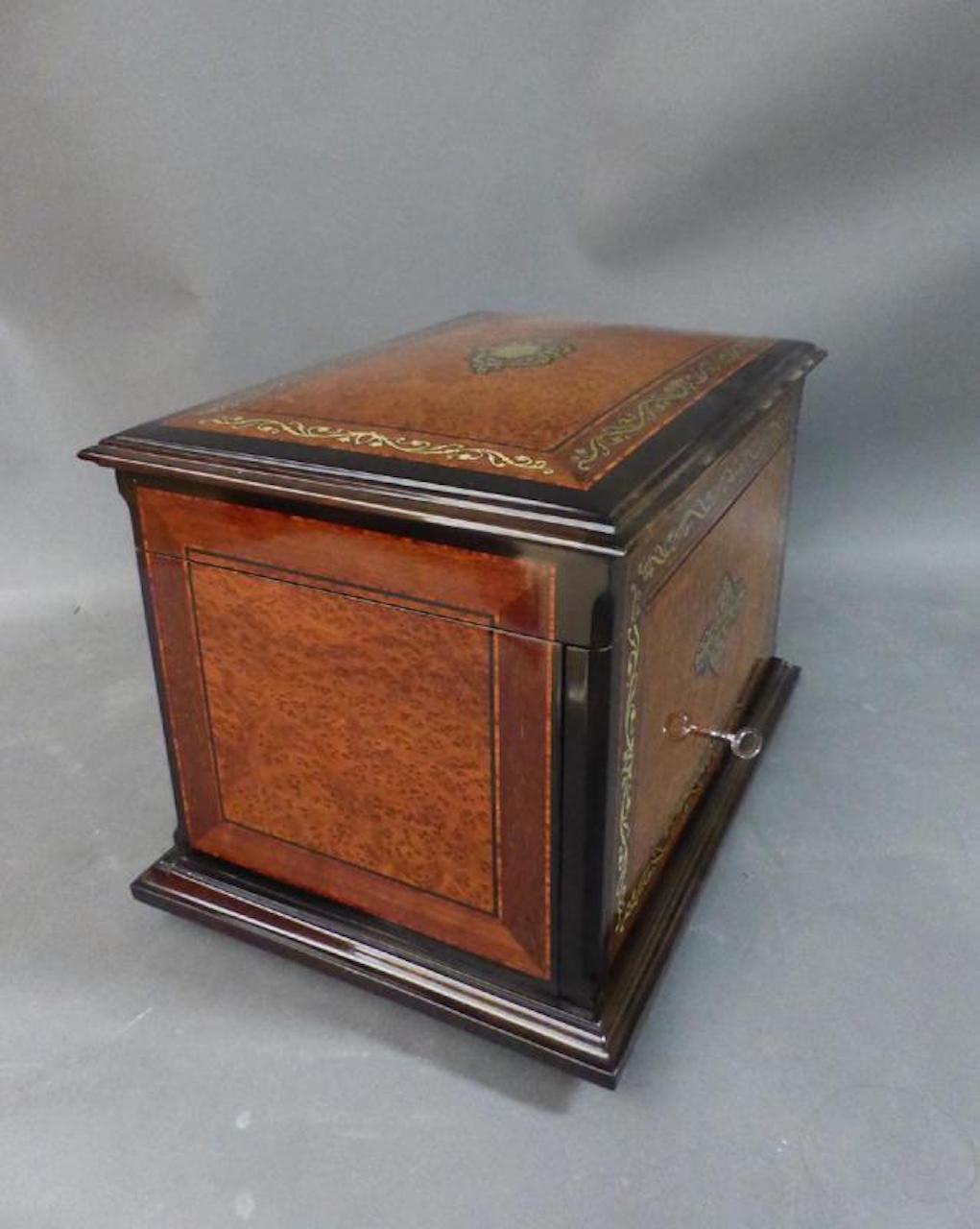French 19th Century Napoleon III Marquetry Cigar Cellar, 1850s