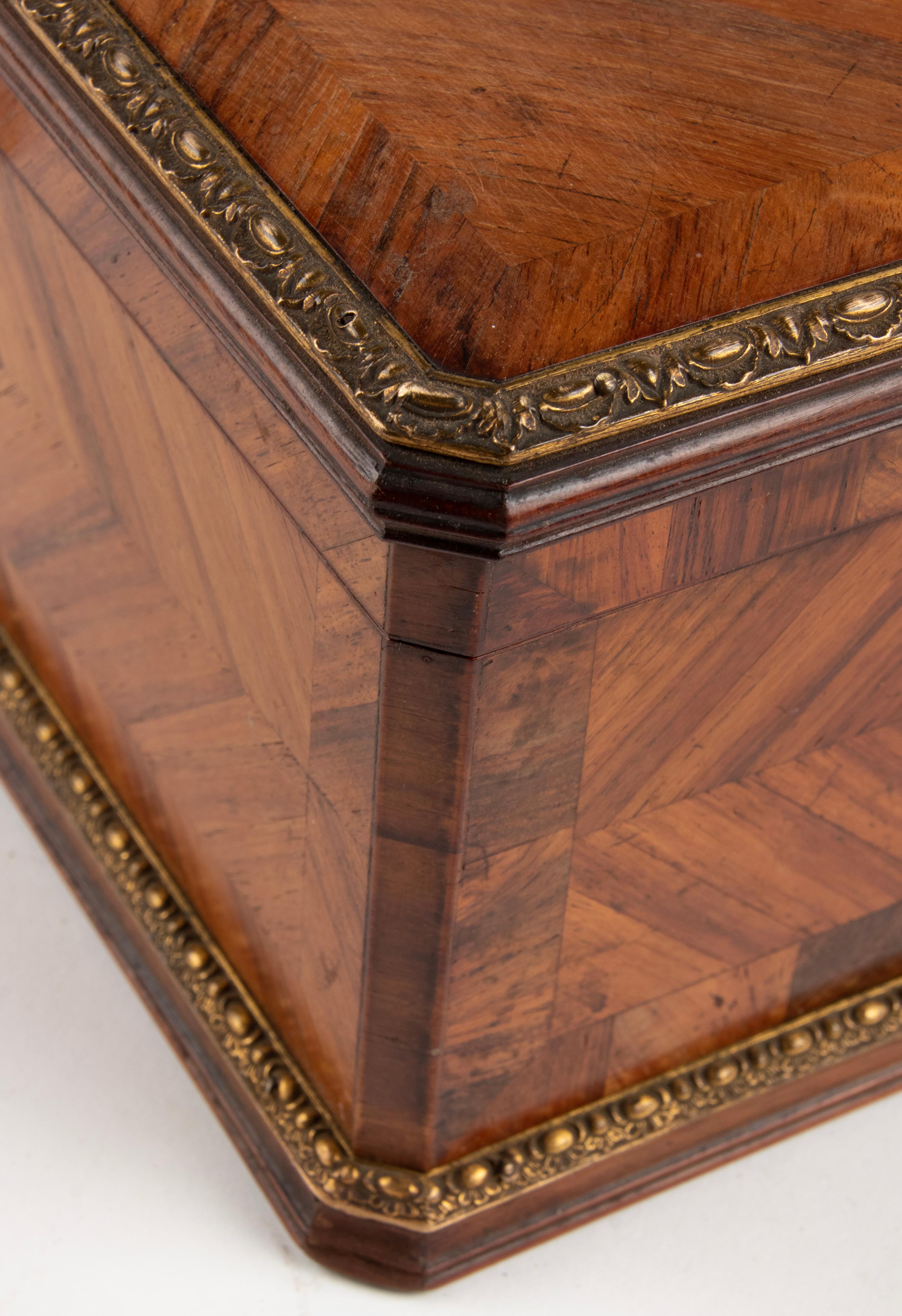 19th Century Napoleon III Marquetry Storage Box 10