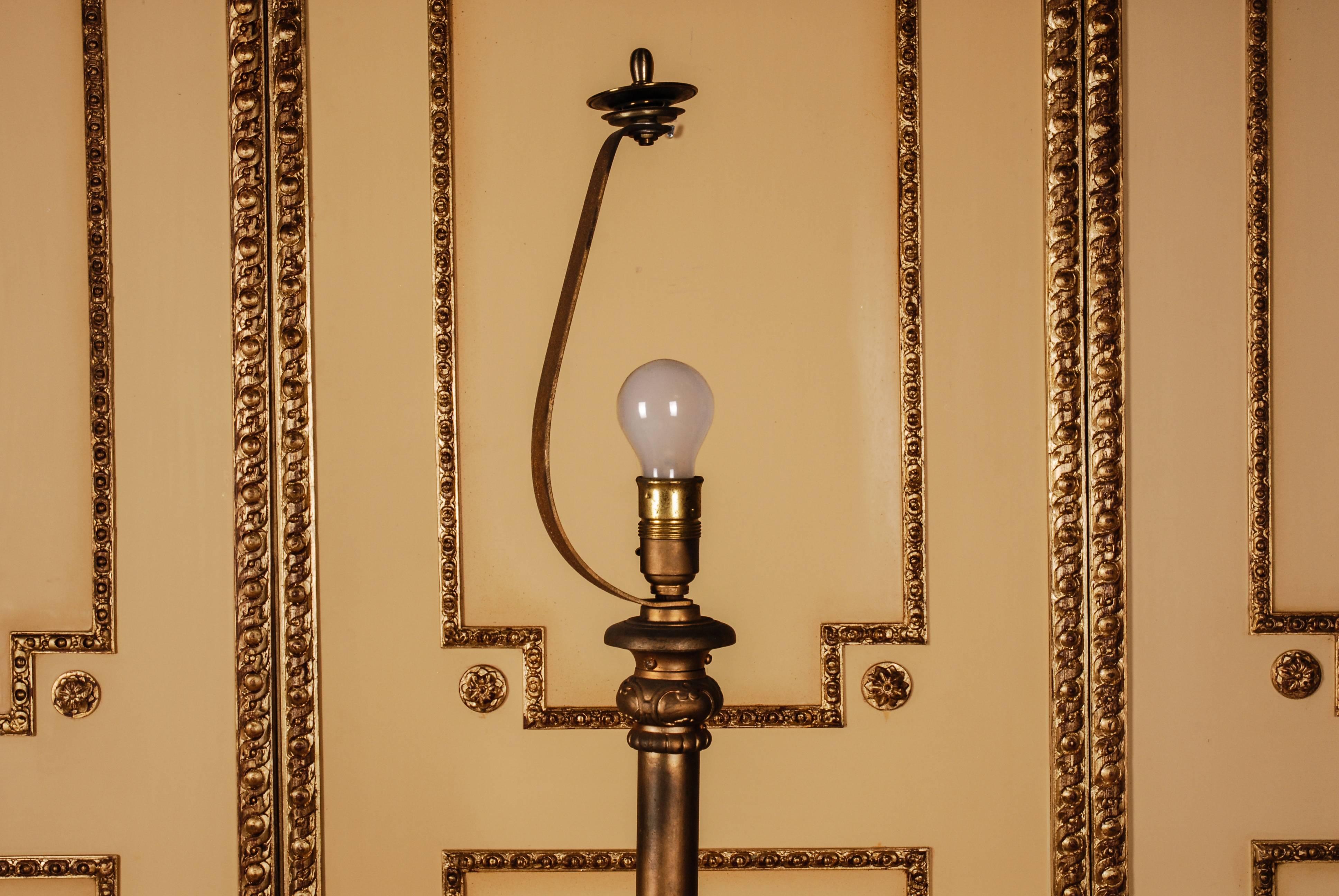 Museale Stehlampe Petroleumlampe, Napoleon III., 19. Jahrhundert (Französisch) im Angebot