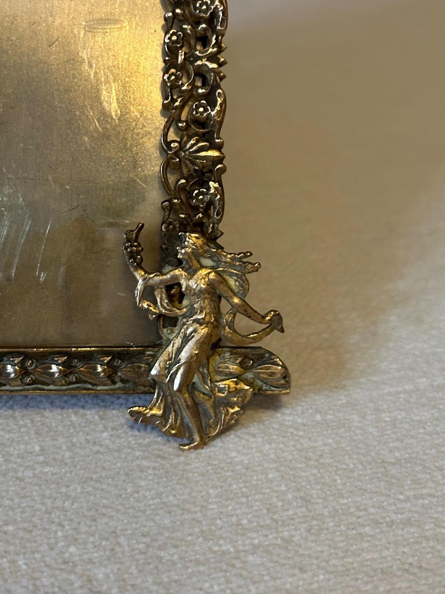 Fin du XIXe siècle Cadre en laiton doré d'époque Napoléon III, 19e siècle en vente