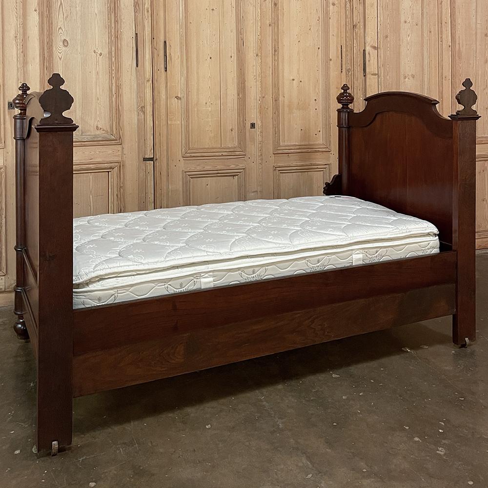 French 19th Century Napoleon III Period Mahogany Wall Bed For Sale