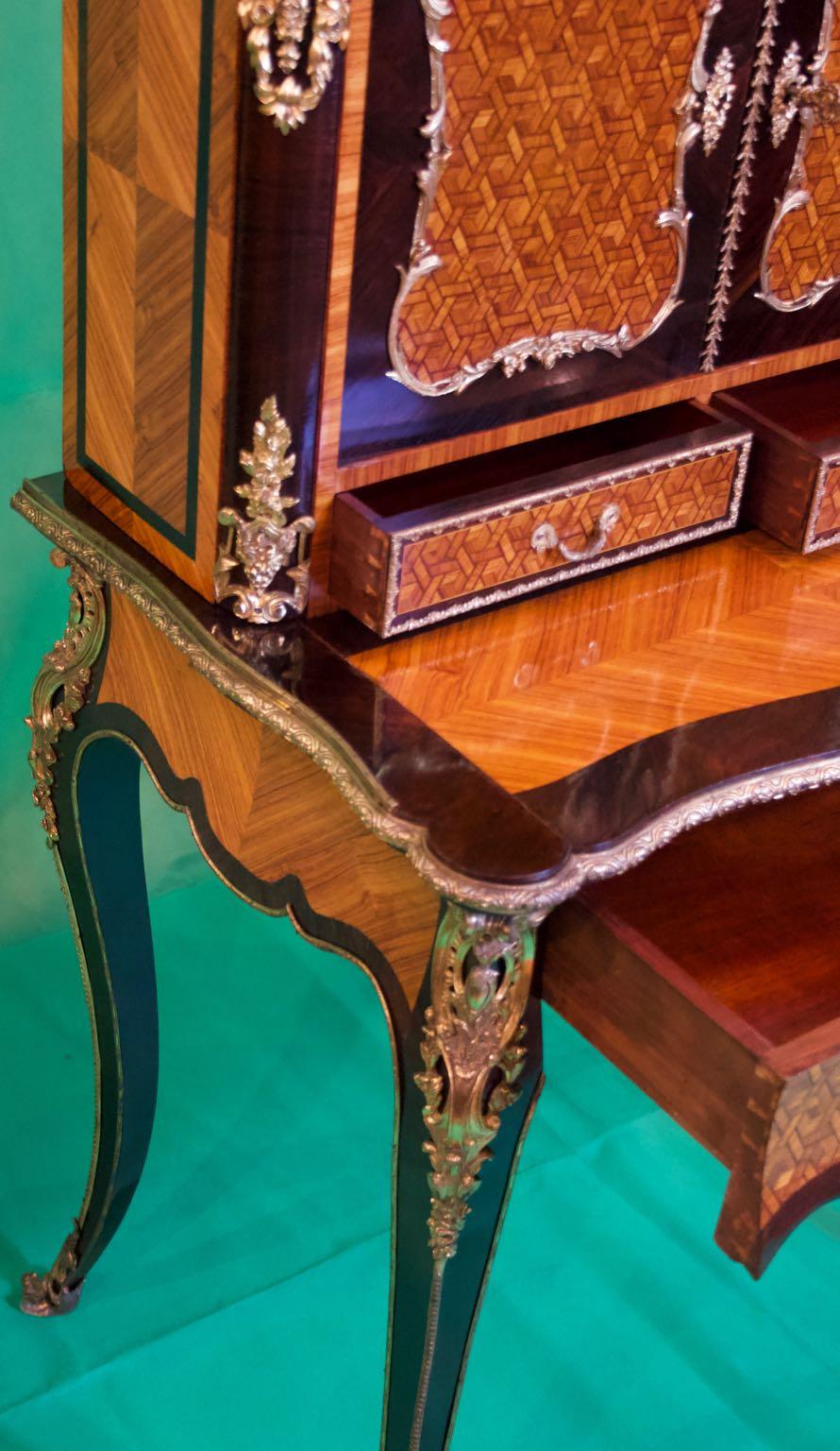 19th Century French Napoleon III Rosewood and Kingwood  Writing Table, 1850s 1