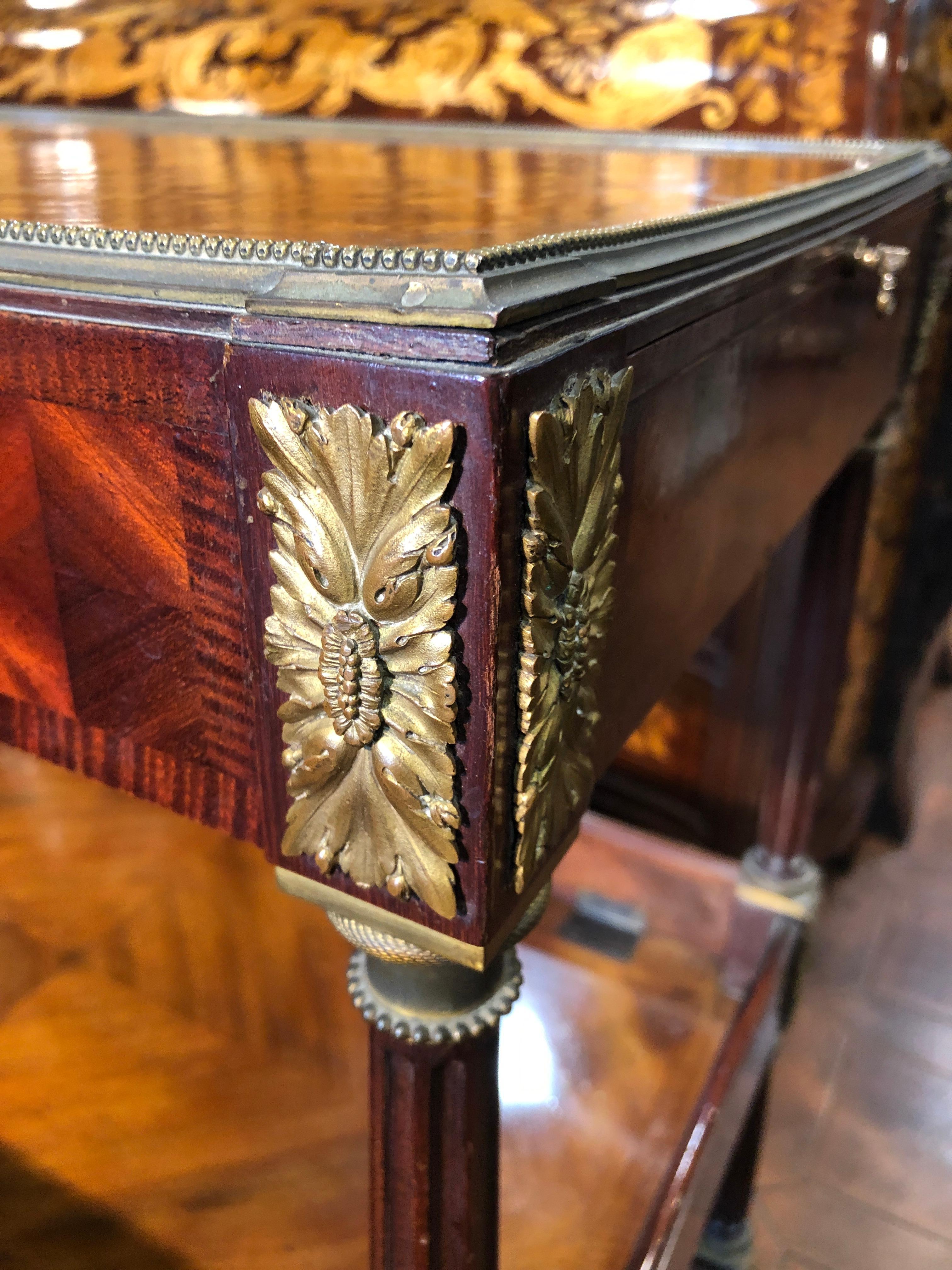 19th Century Napoleon III Rosewood France Étagère Table, 1860s 5