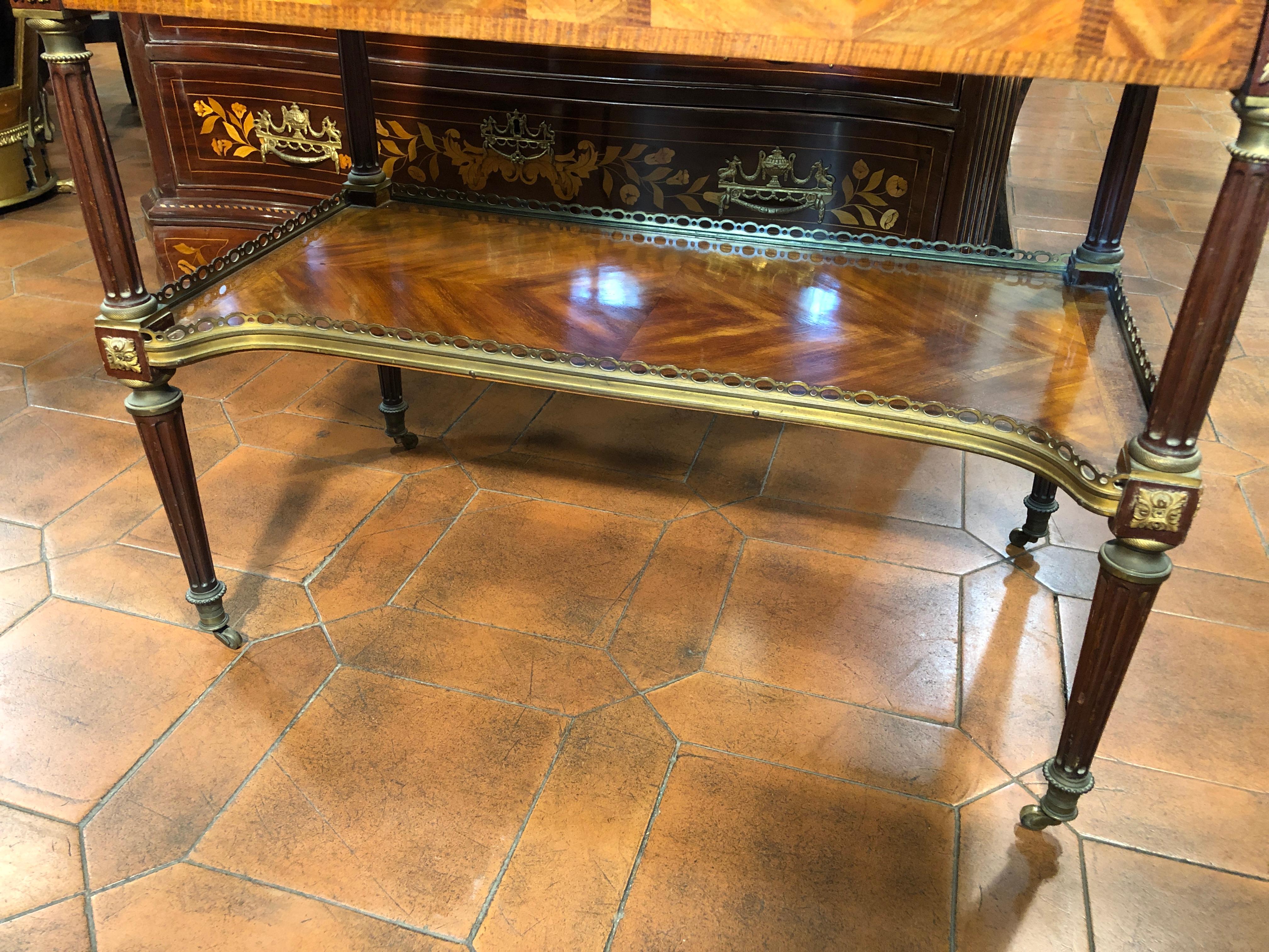 19th Century Napoleon III Rosewood France Étag�ère Table, 1860s 2