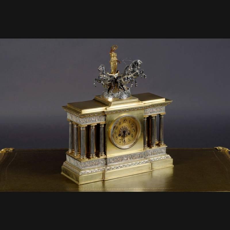 Bronze 19th Century Napoleon III Salon Clock Pendule Fireplace Clock