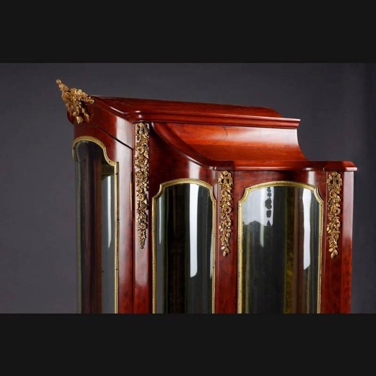 Bronzo Vitrina in mogano stile Napoleone III del XIX secolo in vendita