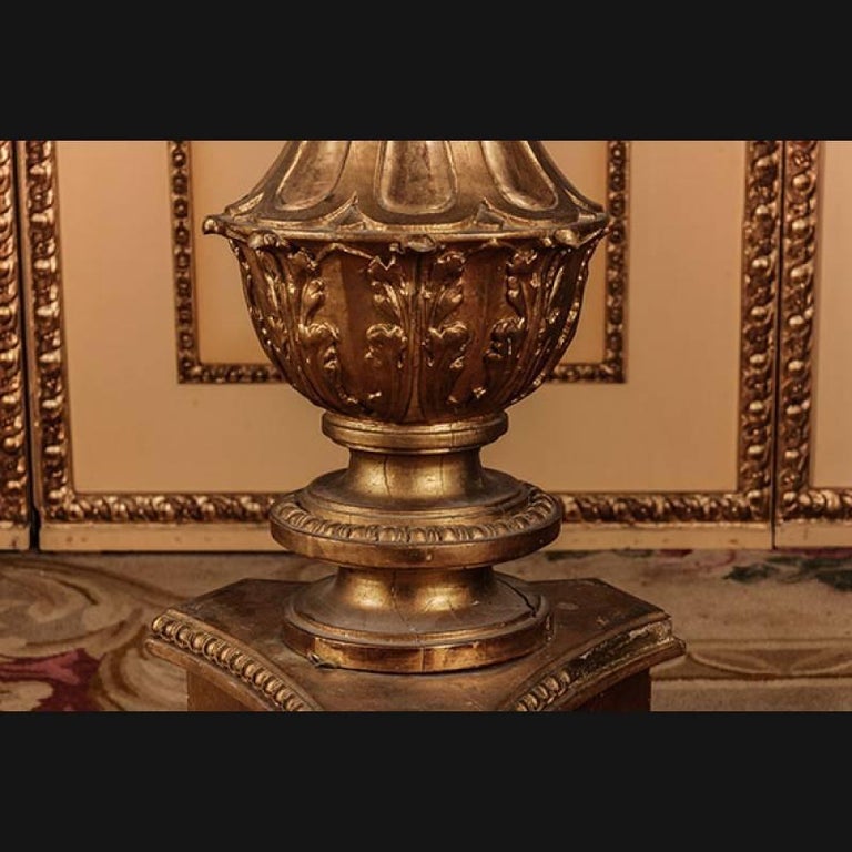 19th Century Napoleon III Style Three-Sided Paws Column For Sale at 1stDibs