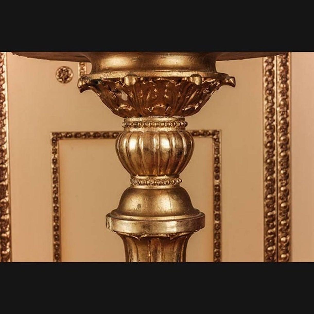 Dreiseitige Pfotensäule im Napoleon-III-Stil des 19. Jahrhunderts im Zustand „Gut“ im Angebot in Berlin, DE