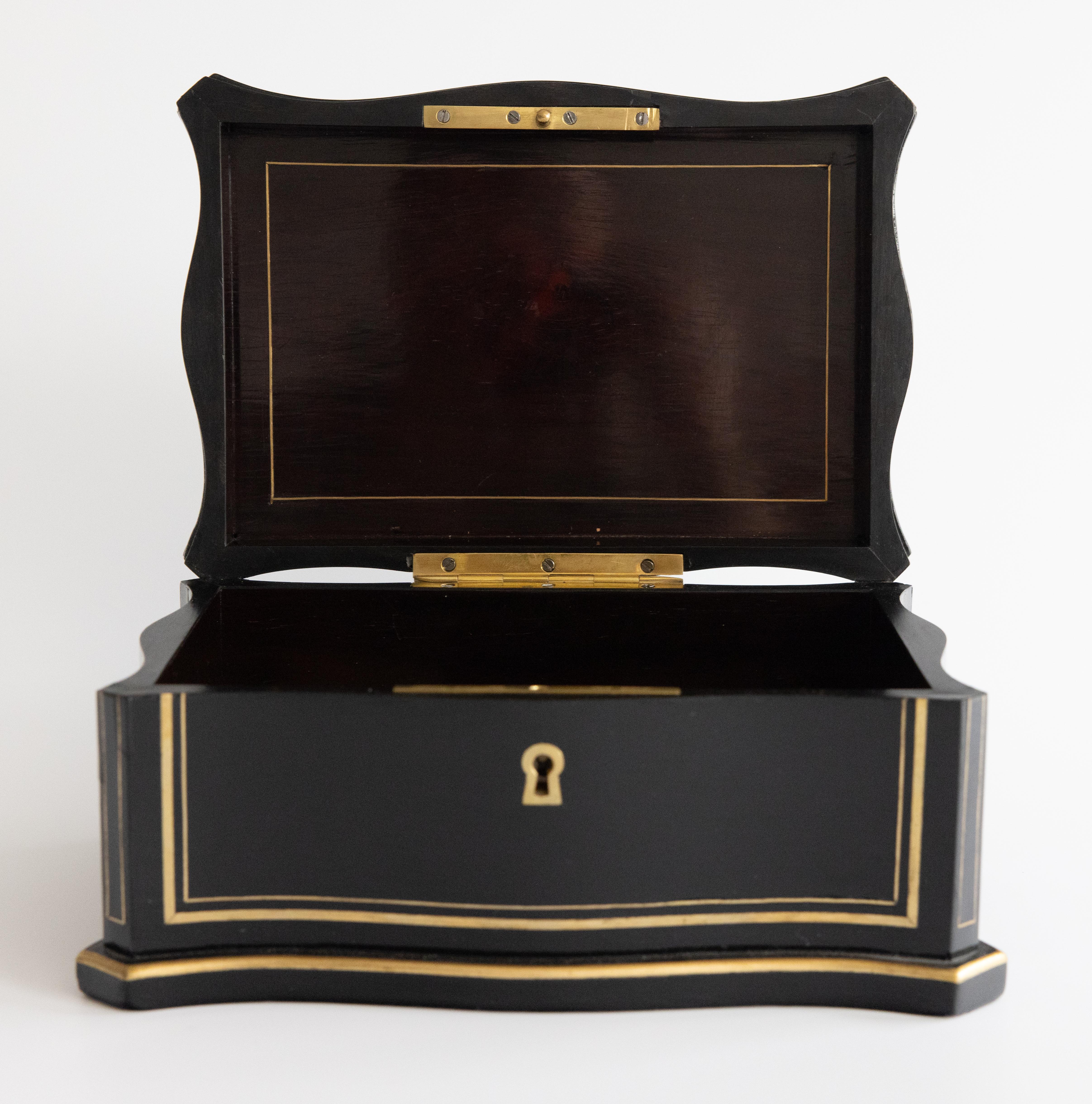 19. Jahrhundert Napoleon III Vervelle Ebonle Box mit Messing-Inlay im Angebot 2