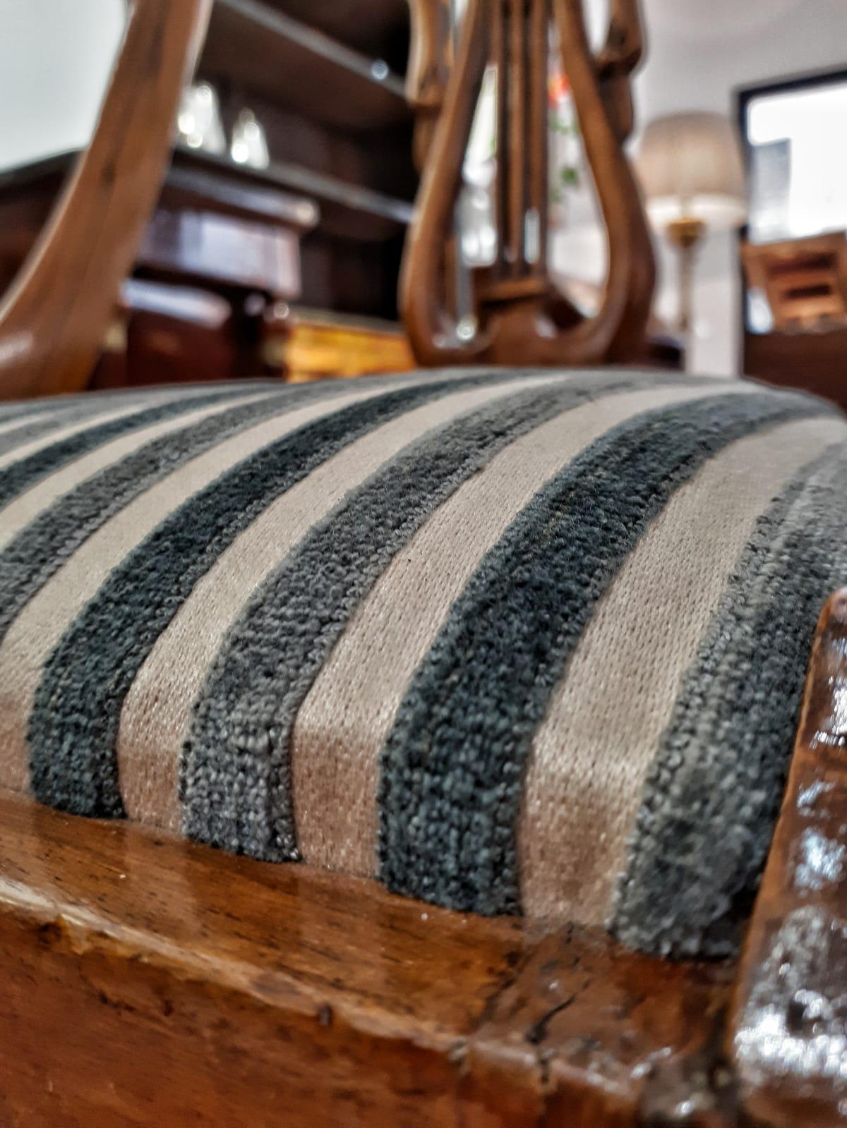 19th Century Napoleon III Walnut French Gondola Chair Restored For Sale 2
