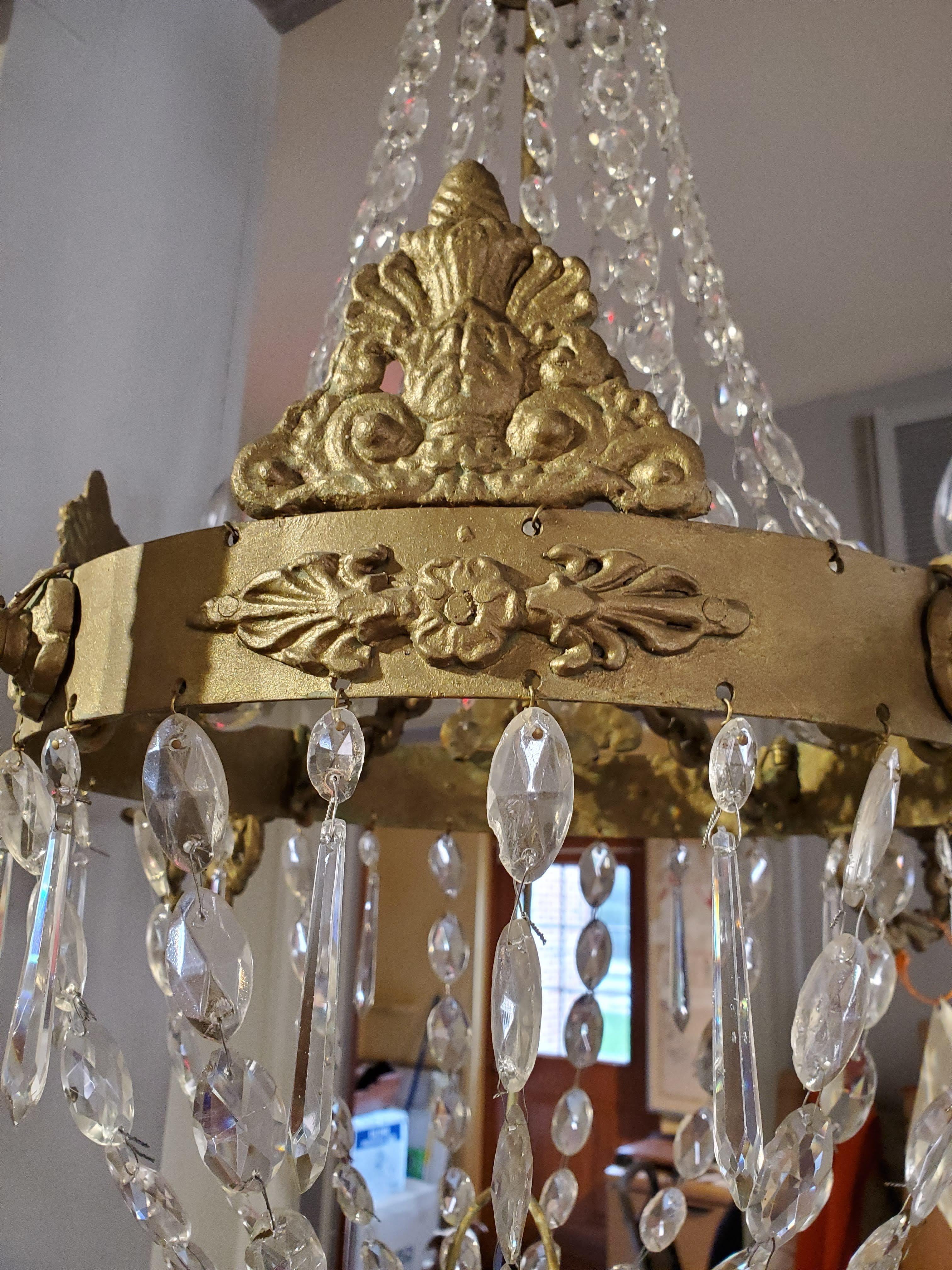 Late 19th Century Napoleonic Crystal and Gold Gilt Tole Metal Chandelier For Sale 4